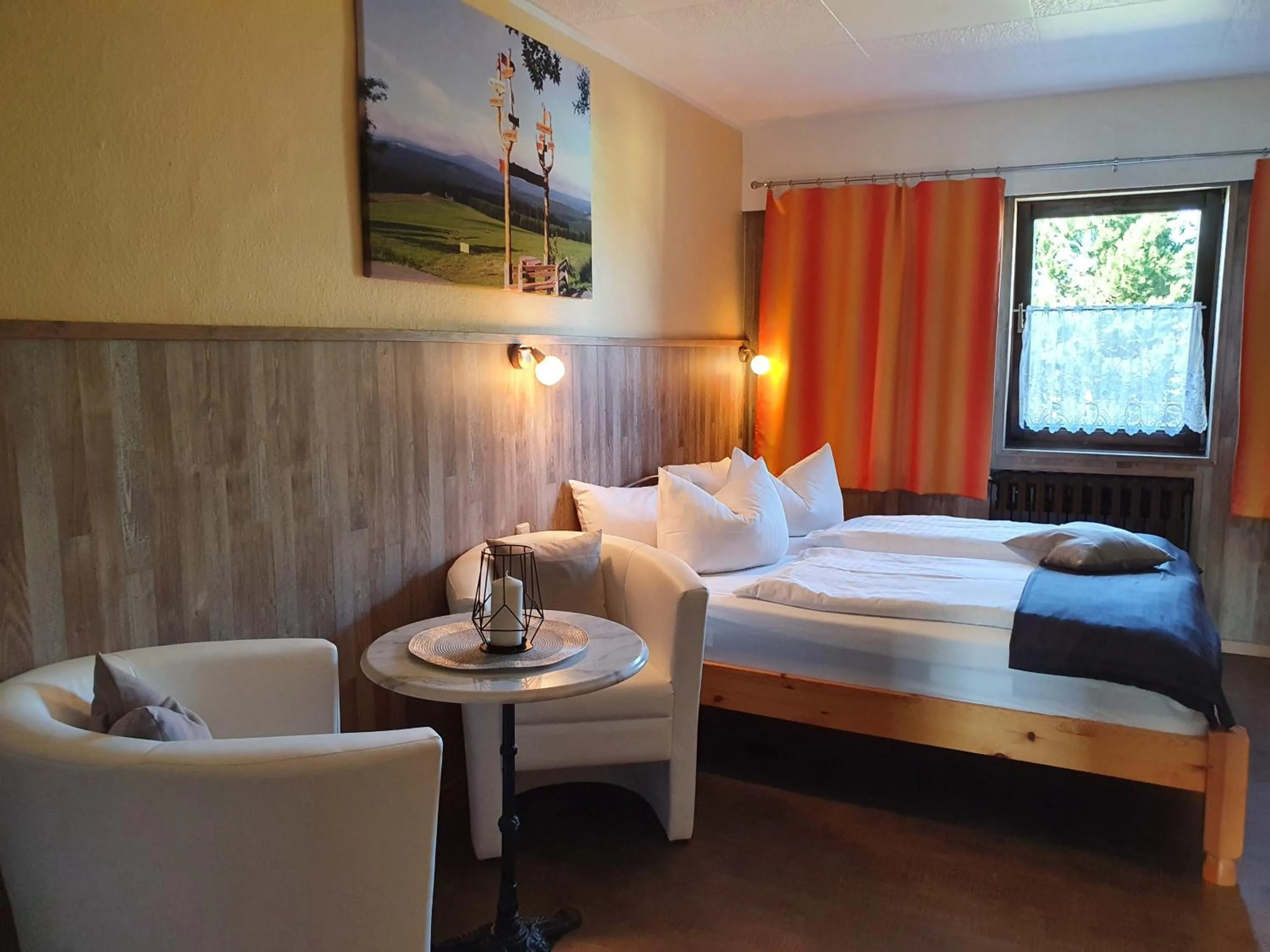 Photo of the whole room, Bed in Gästehaus Hutweide