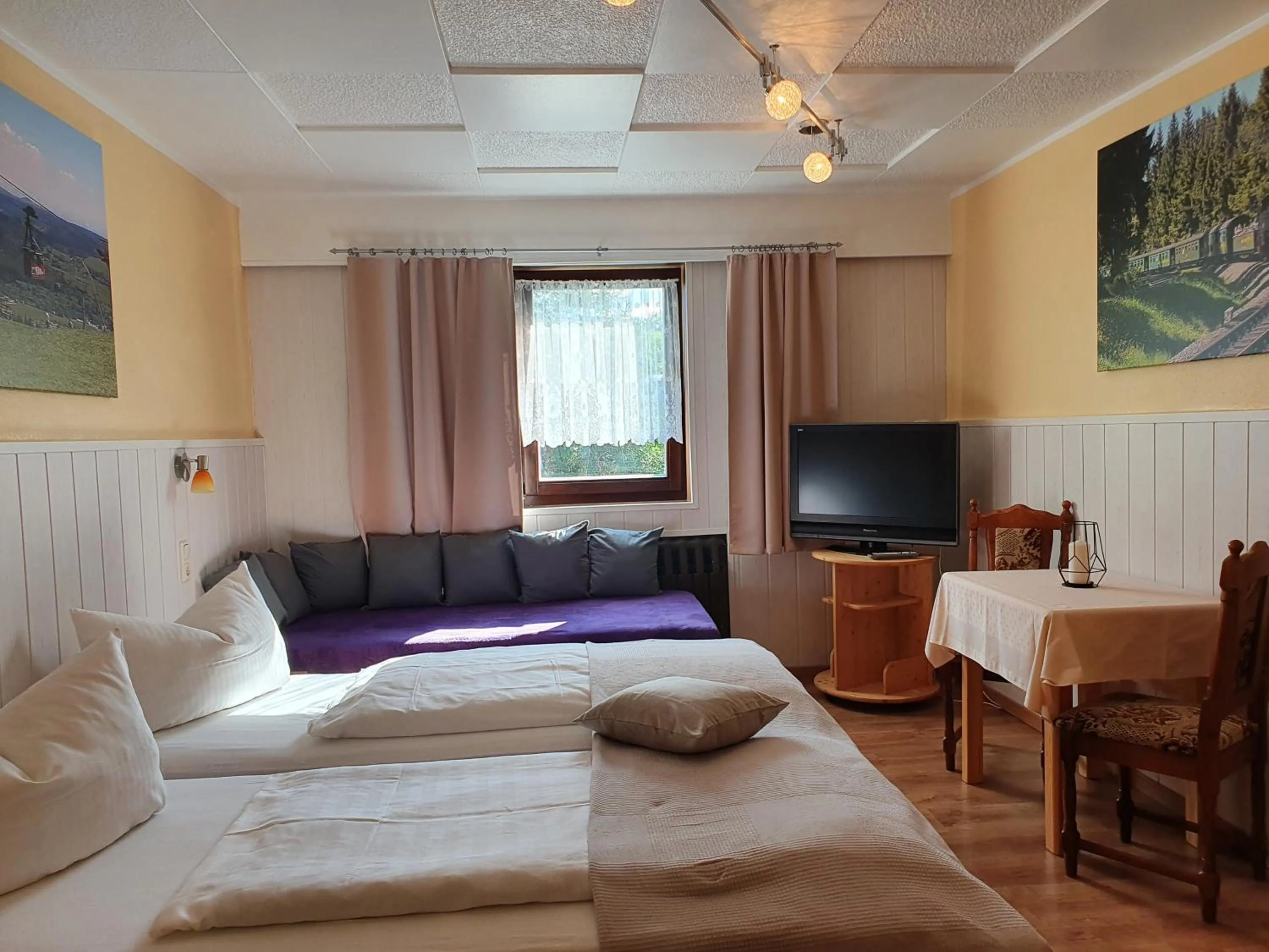 Bedroom, Bed in Gästehaus Hutweide