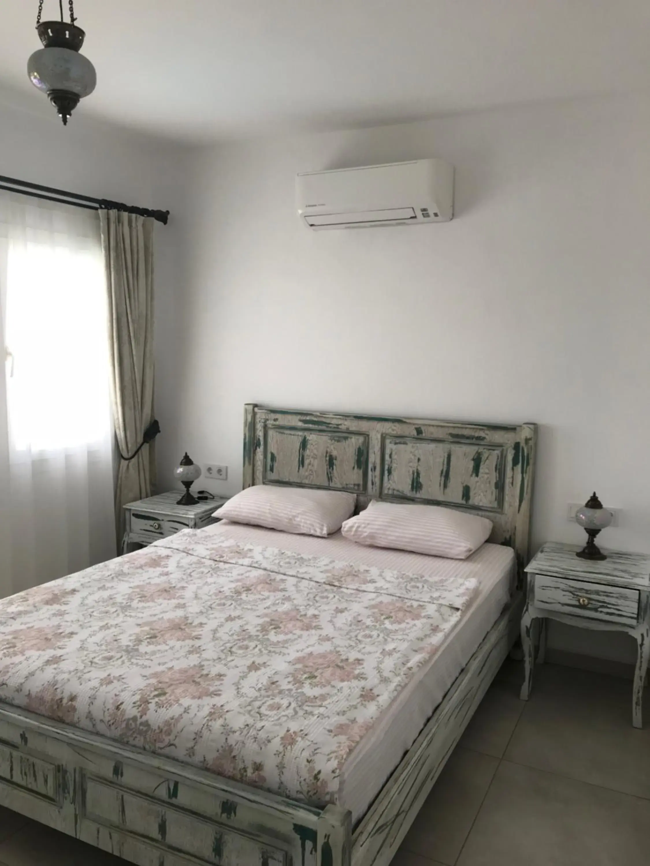 Double Room with Pool View in Bahama Art Hotel Double Room with Pool View in Bahama Art Hotel