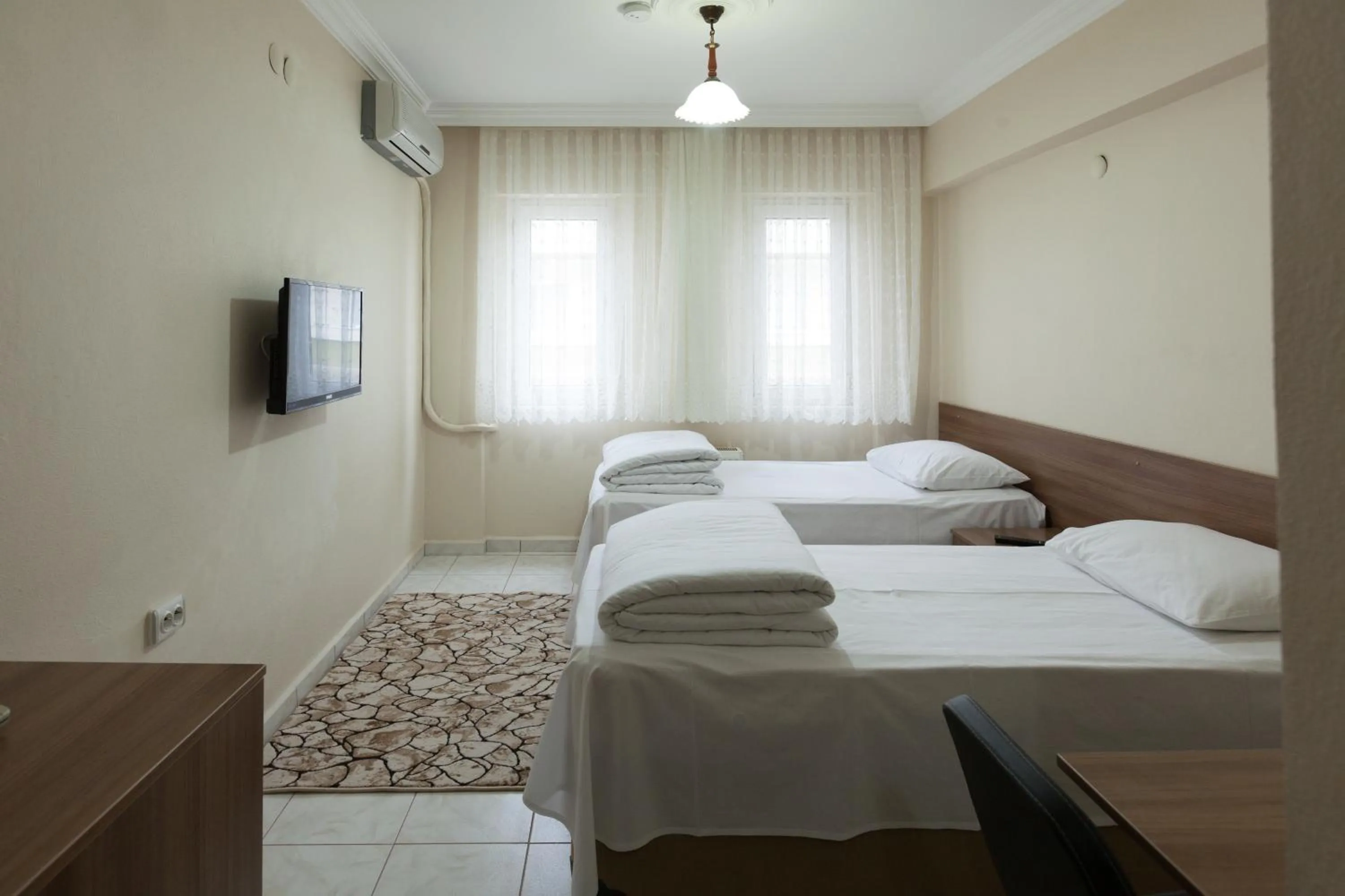 Photo of the whole room, Bed in Gizem Pansiyon