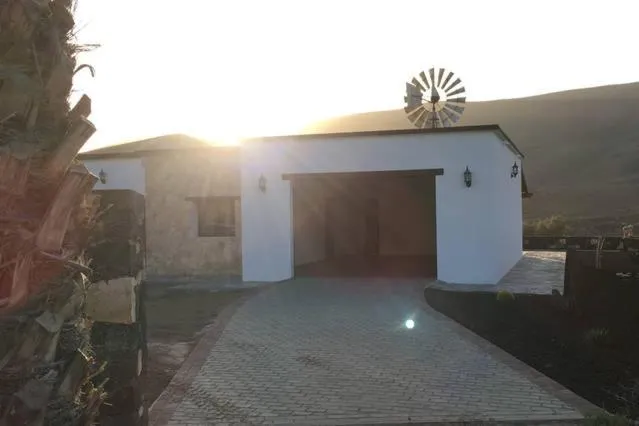 Property building in Villa El Valle - Piscina climatizada