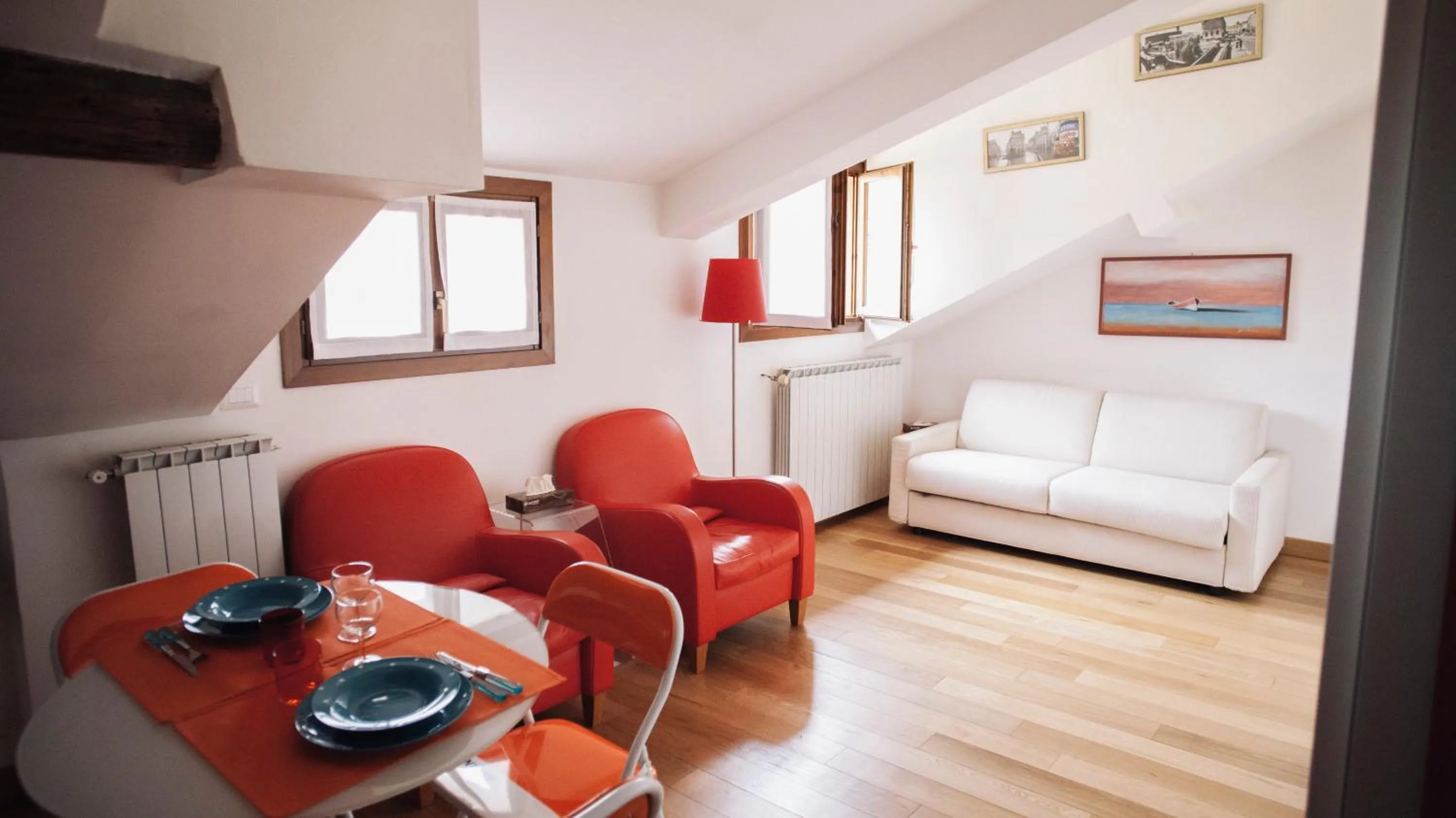 Photo of the whole room in Italianway-Vivaio