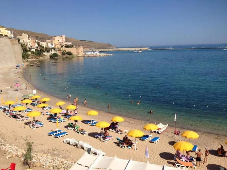 Beach in Residence Itaca