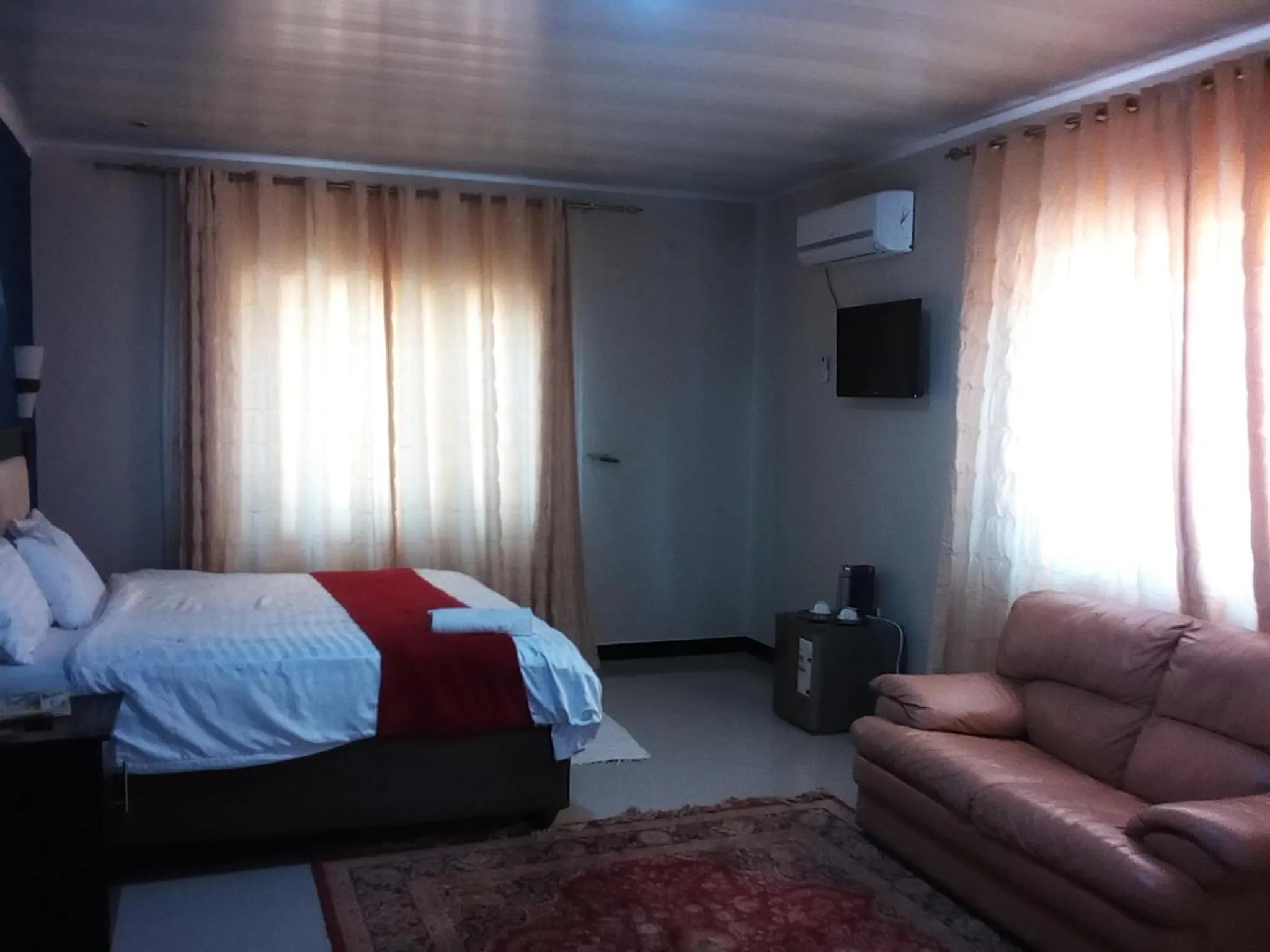 Bed in Royal Olympia Lodges and Safaris Livingstone