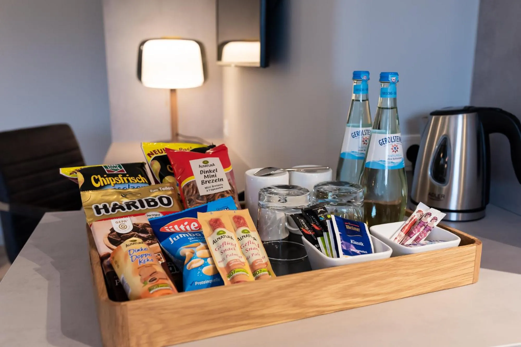 Decorative detail in Hotel Circle Inn