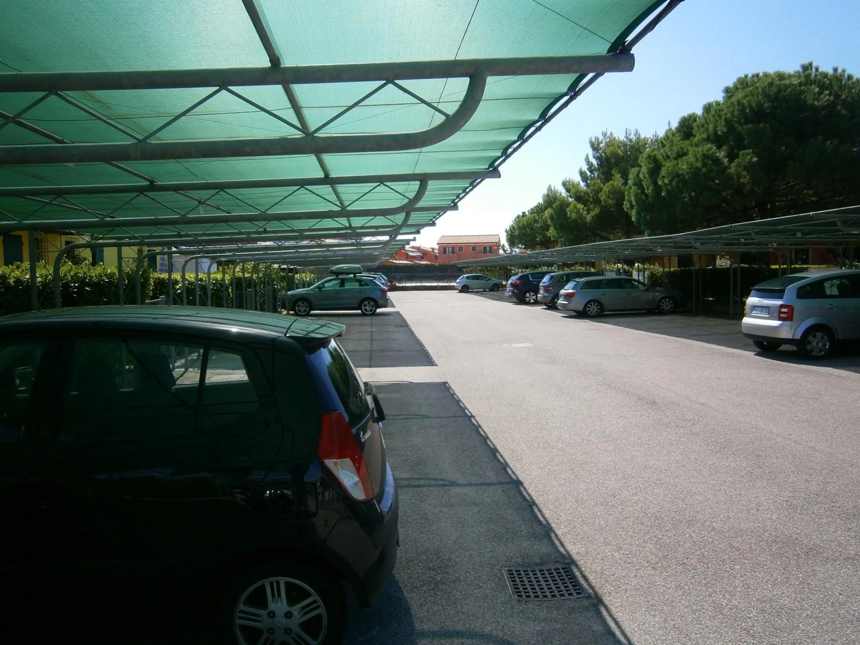 Parking in Villaggio Laguna - Agenzia Cocal