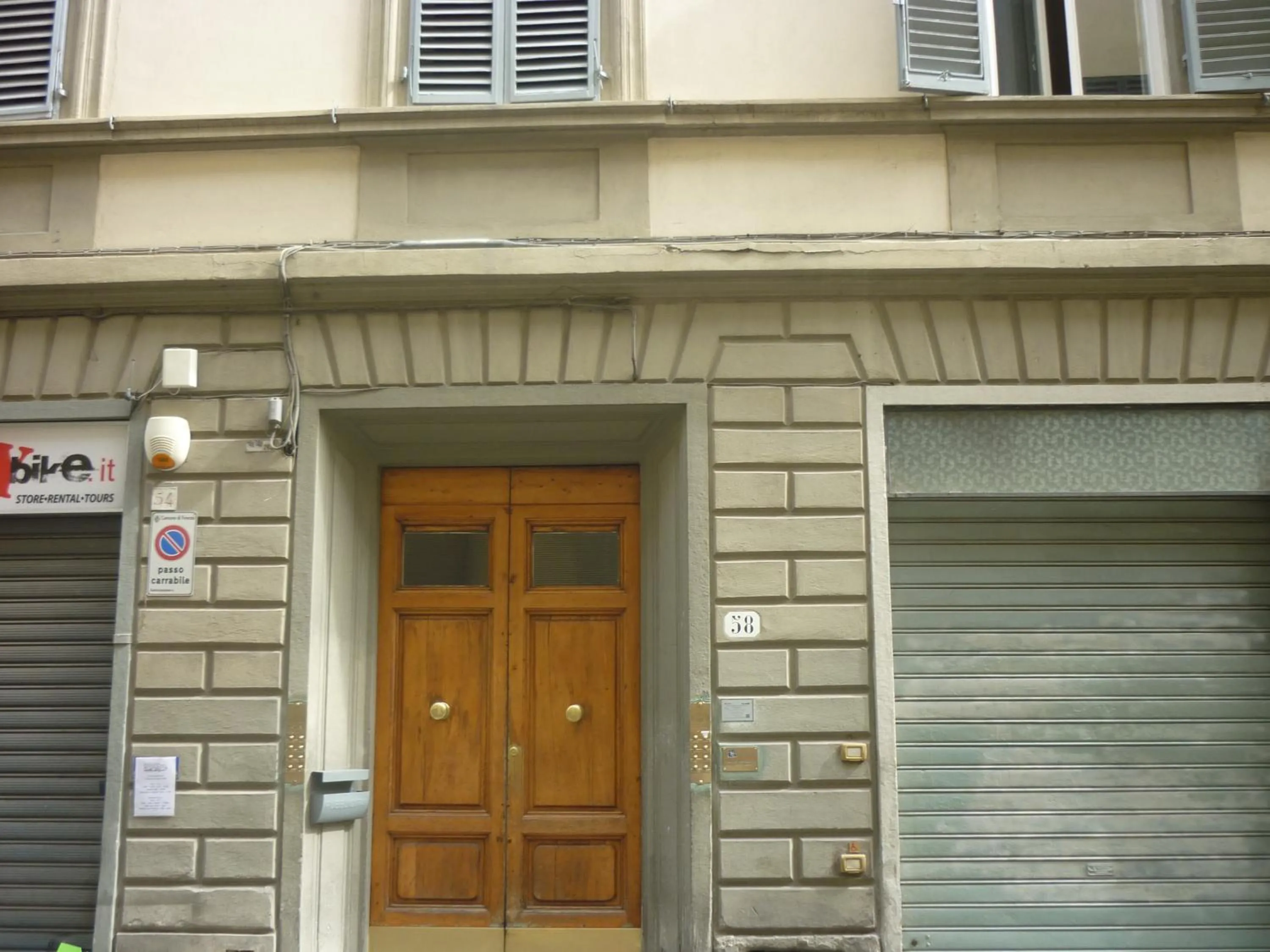 Property building in San Zanobi Apartment