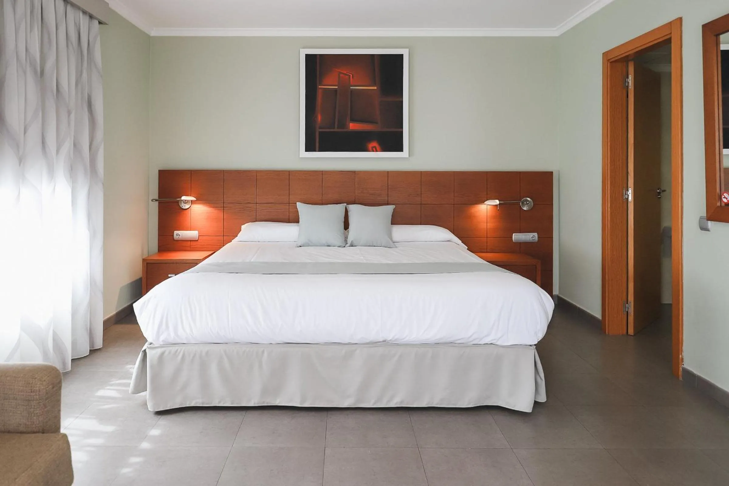 Photo of the whole room, Bed in Nou Avenida