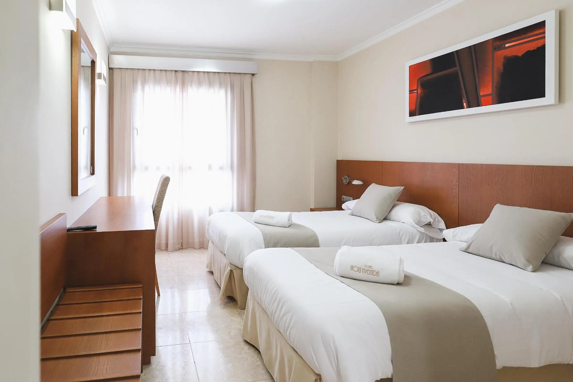 Photo of the whole room, Bed in Nou Avenida