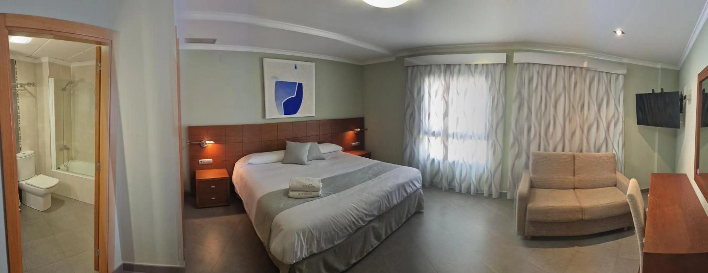 Photo of the whole room, Bed in Nou Avenida