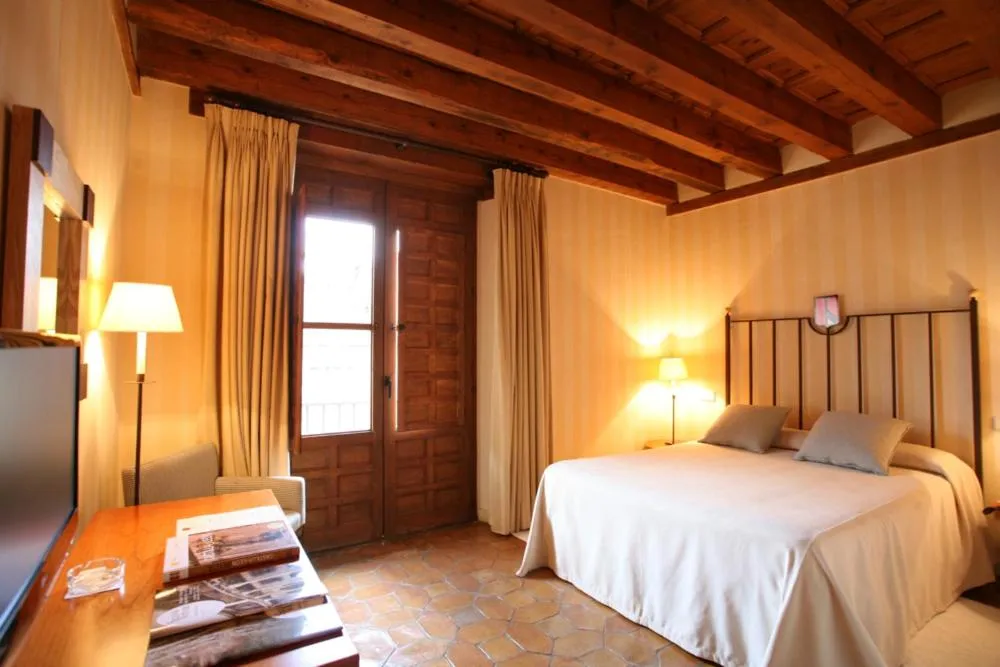 Day, Bed in El Hotel De La Villa