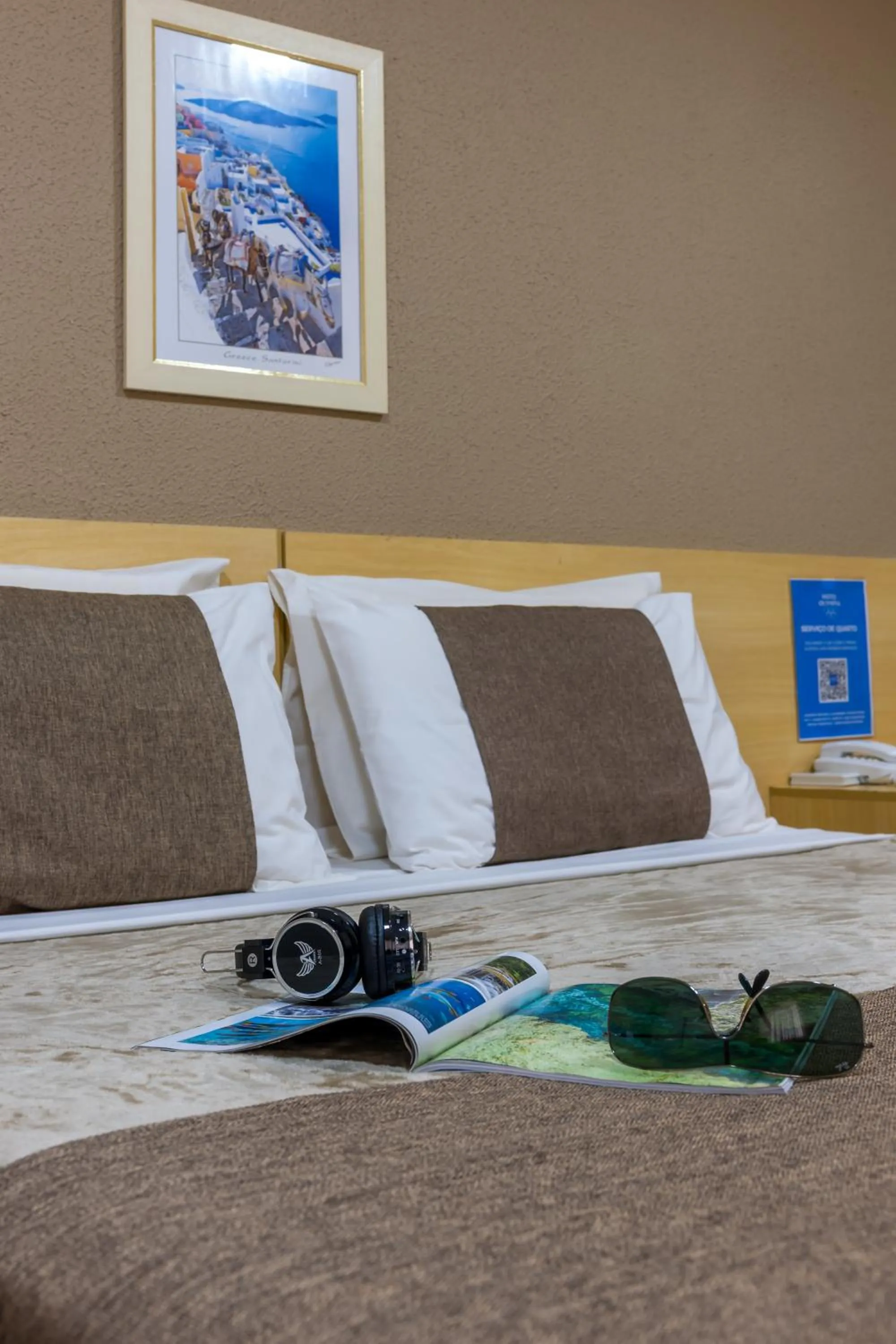 Bed in Hotel Olympia