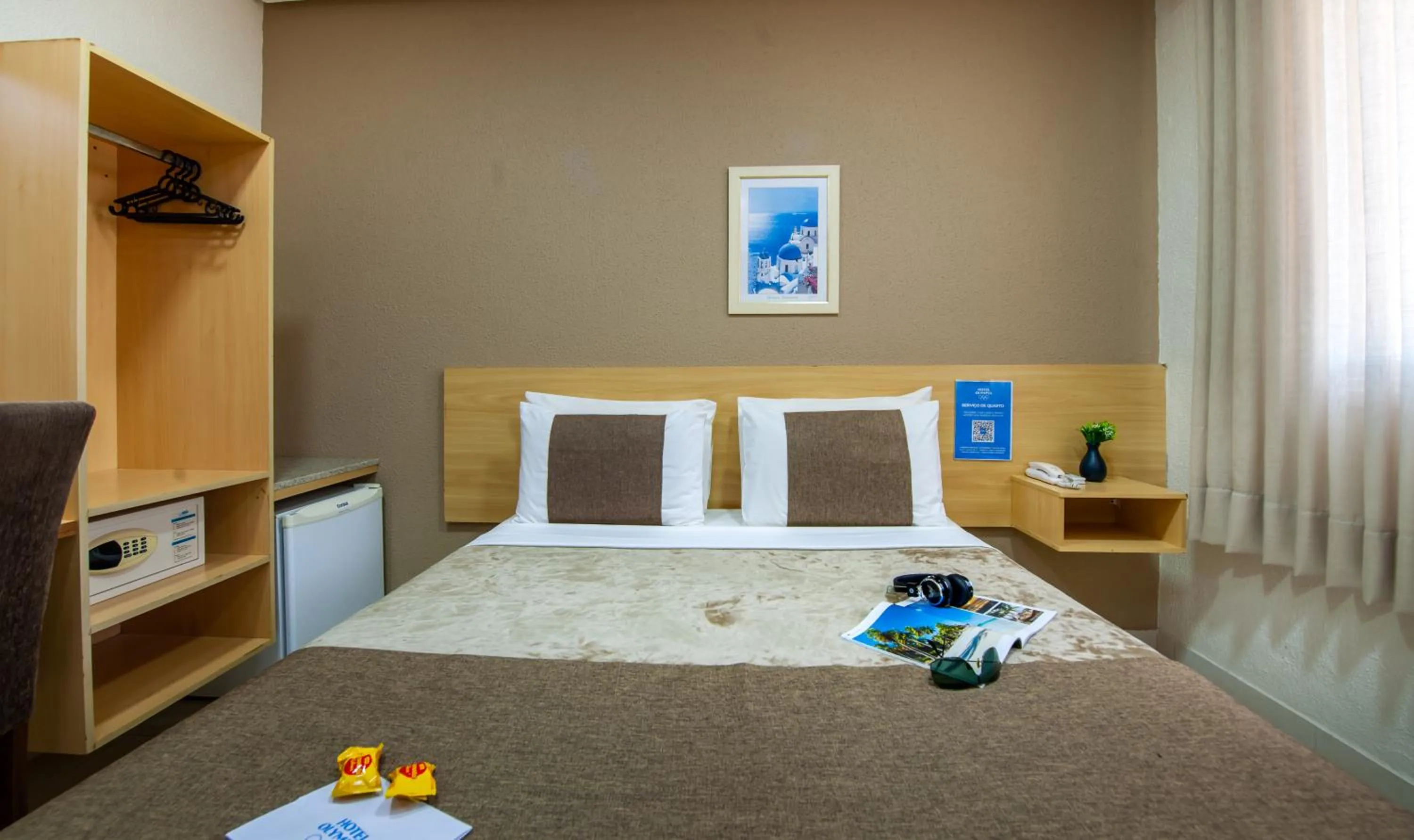 Bedroom, Bed in Hotel Olympia