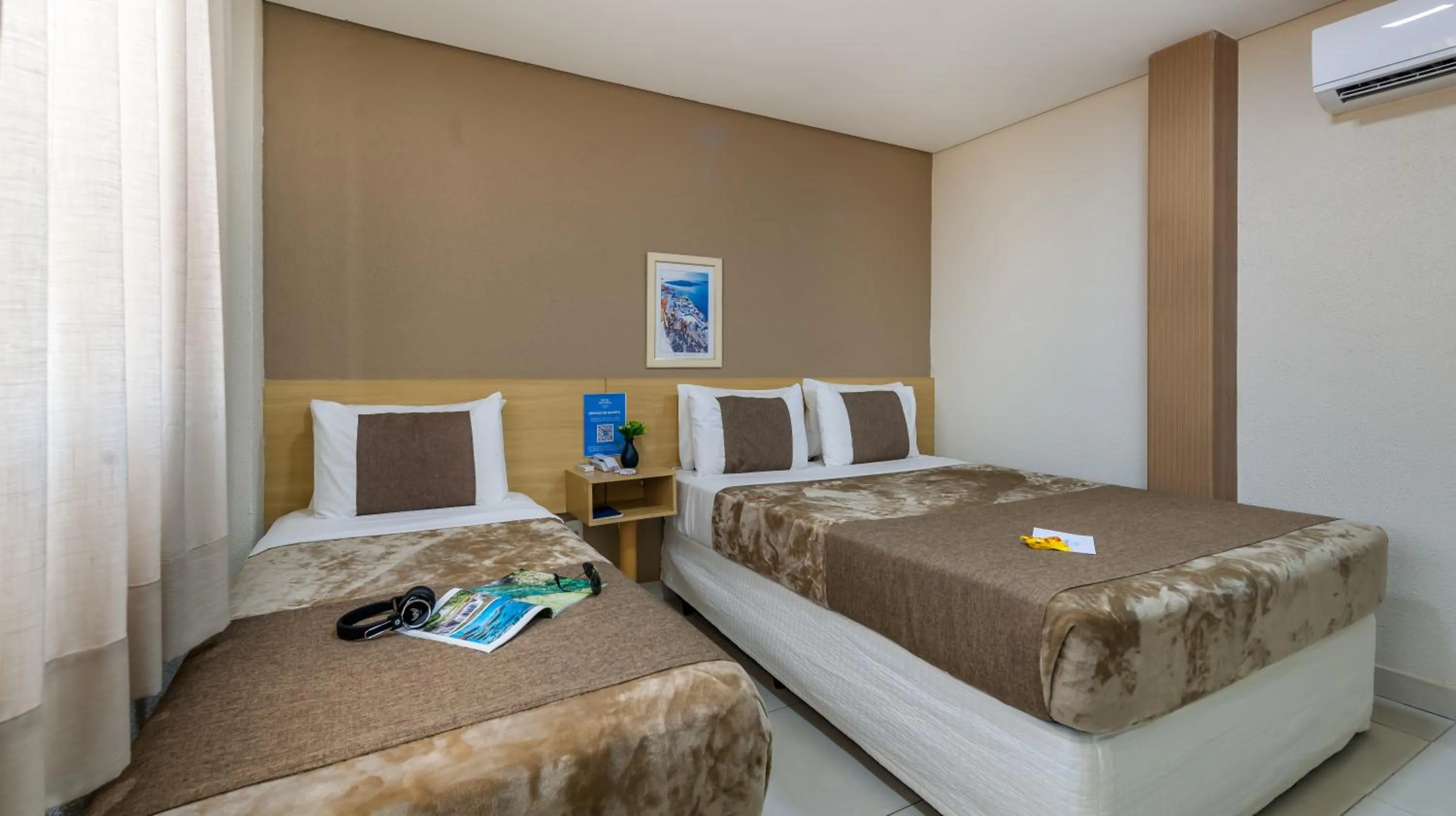 Bedroom, Bed in Hotel Olympia