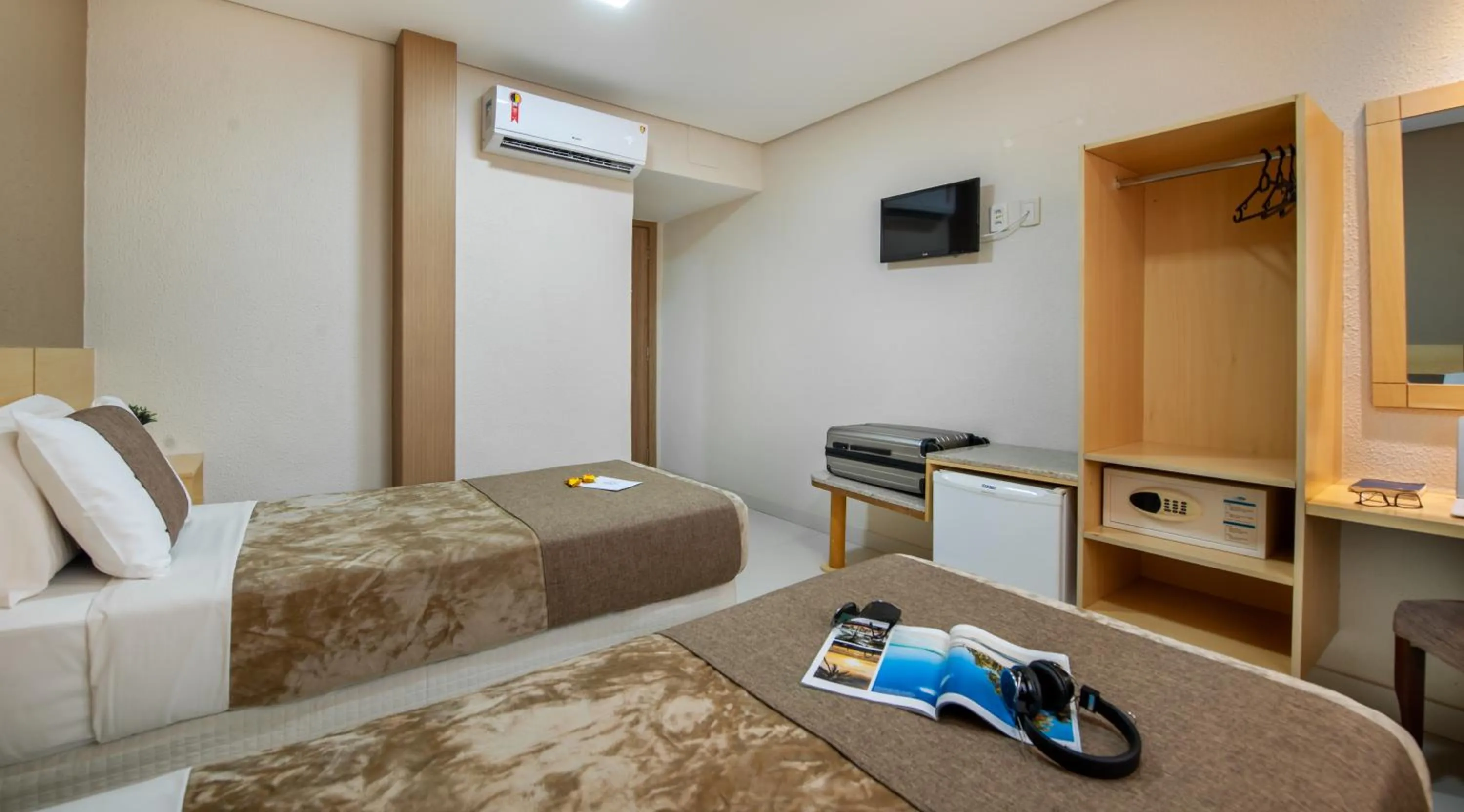 Bed in Hotel Olympia