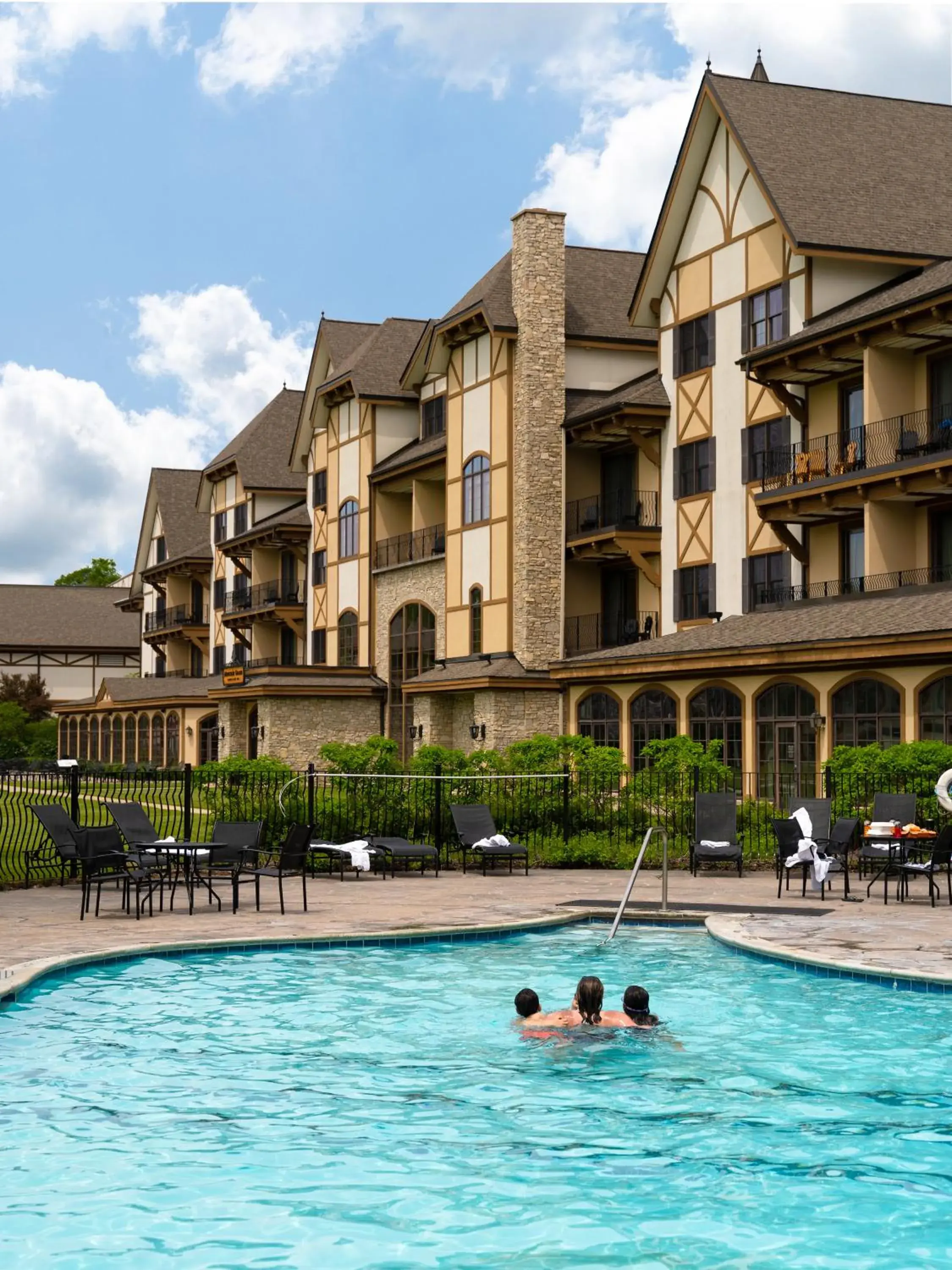 Swimming pool in Boyne Mountain Resort Swimming pool in Boyne Mountain Resort
