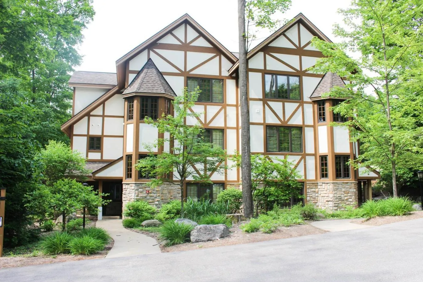 Property building in The Highlands at Harbor Springs