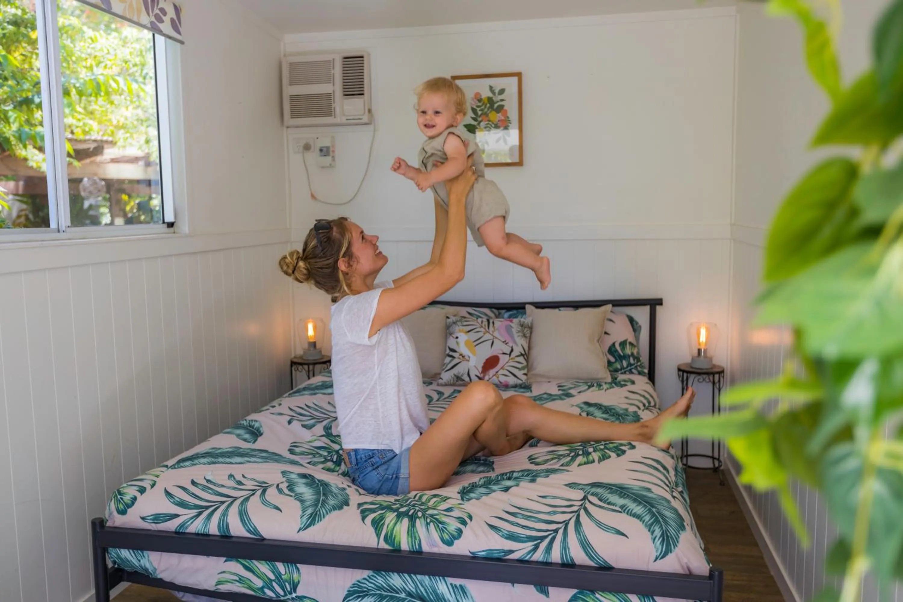 Family, Bed in On The Wallaby Eco Lodge