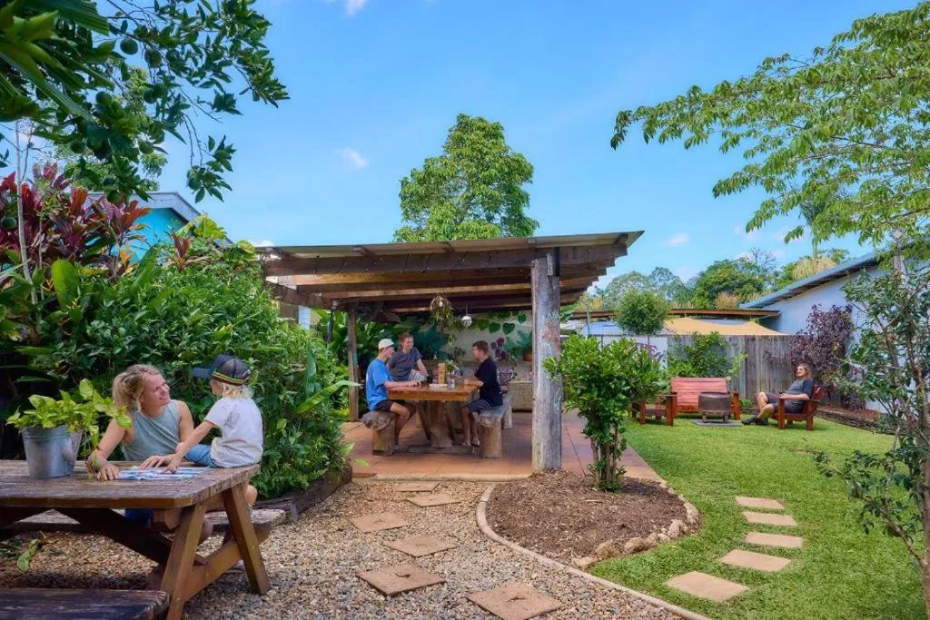 On The Wallaby Eco Lodge