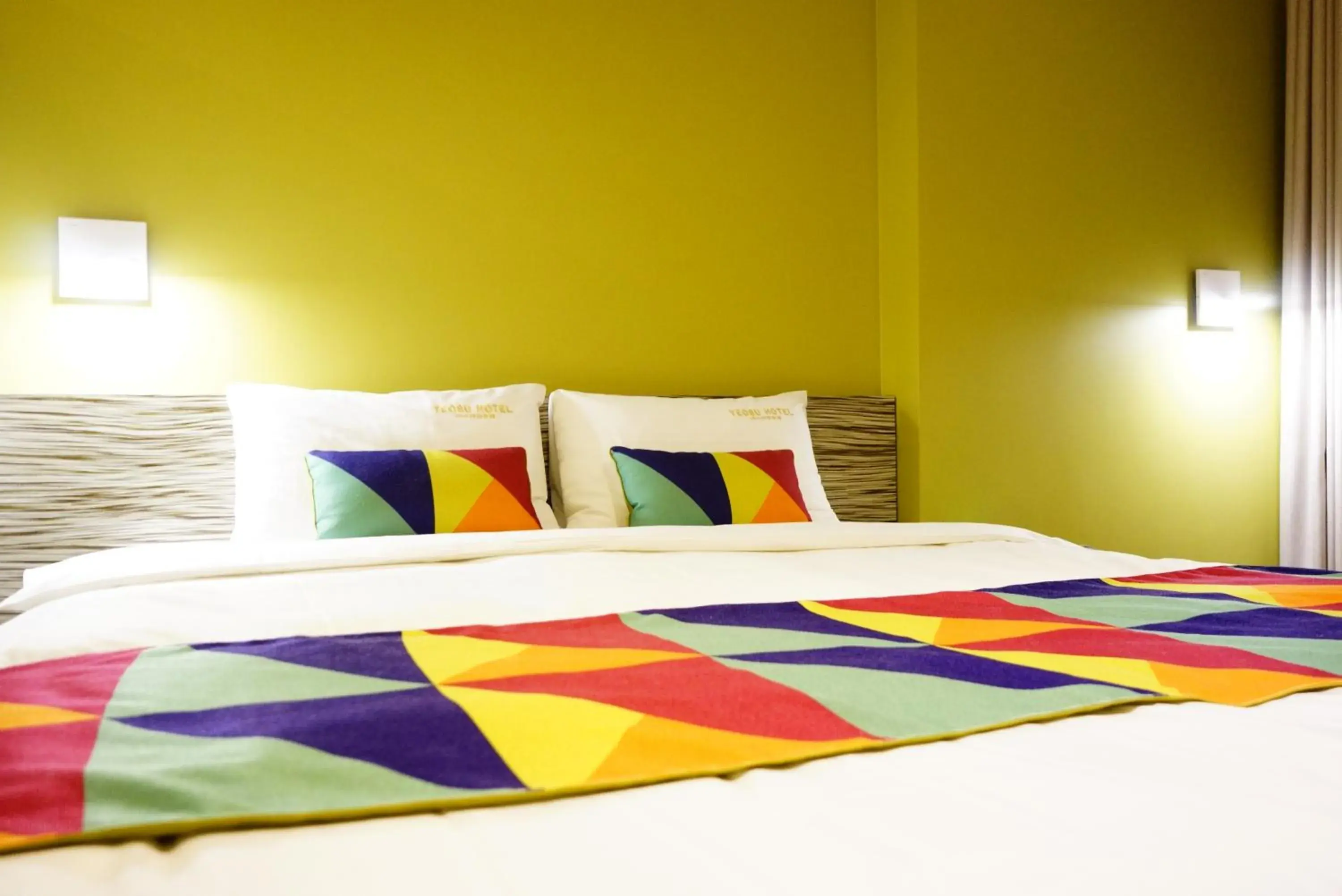 Decorative detail, Bed in Hotel Matthieu Yeosu Decorative detail, Bed in Hotel Matthieu Yeosu