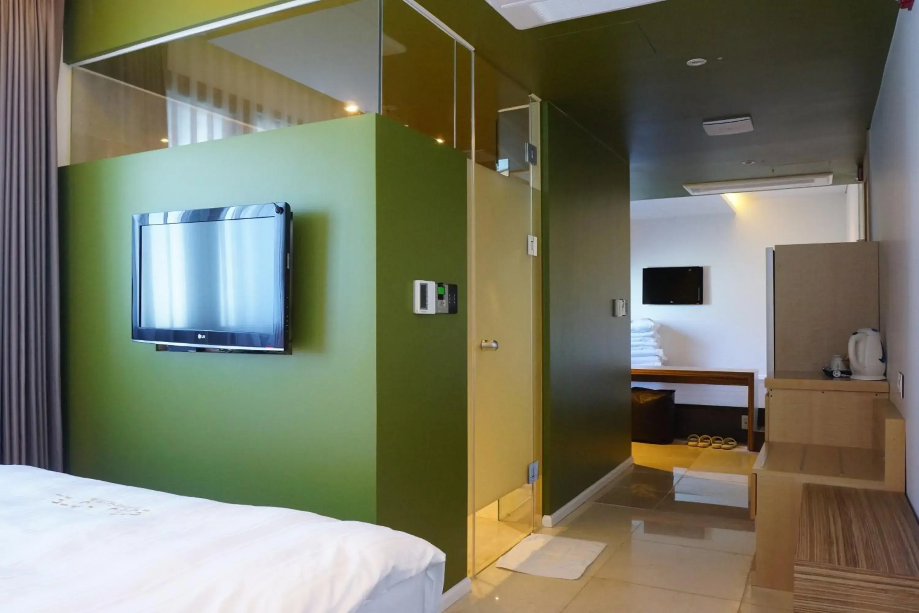 Decorative detail, Bed in Hotel Matthieu Yeosu Decorative detail, Bed in Hotel Matthieu Yeosu