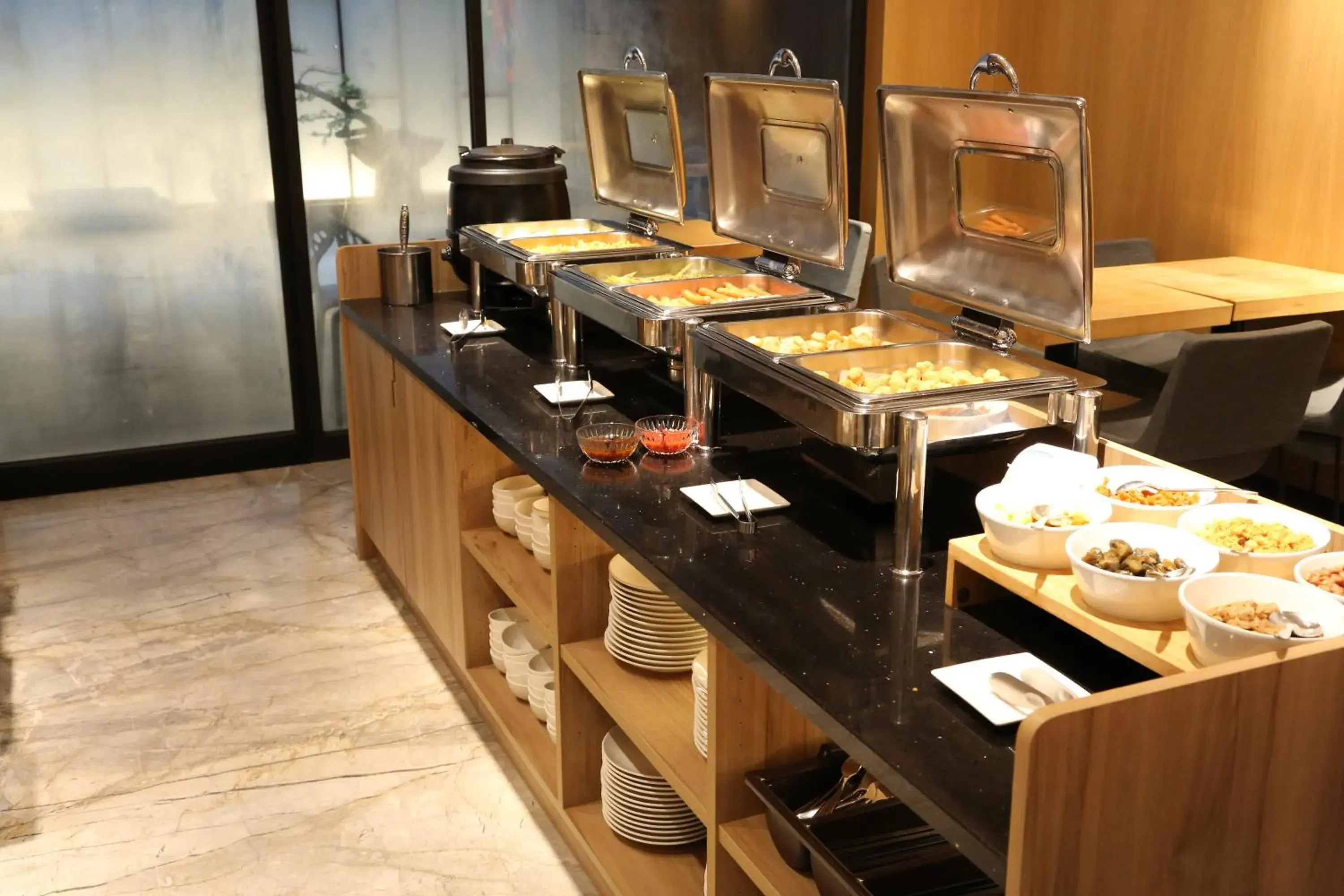 Breakfast in Miller Inn Breakfast in Miller Inn