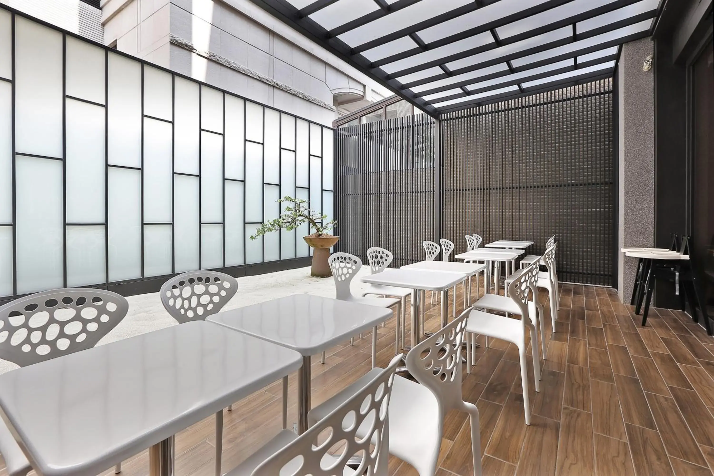 Restaurant/places to eat in Miller Inn Restaurant/places to eat in Miller Inn