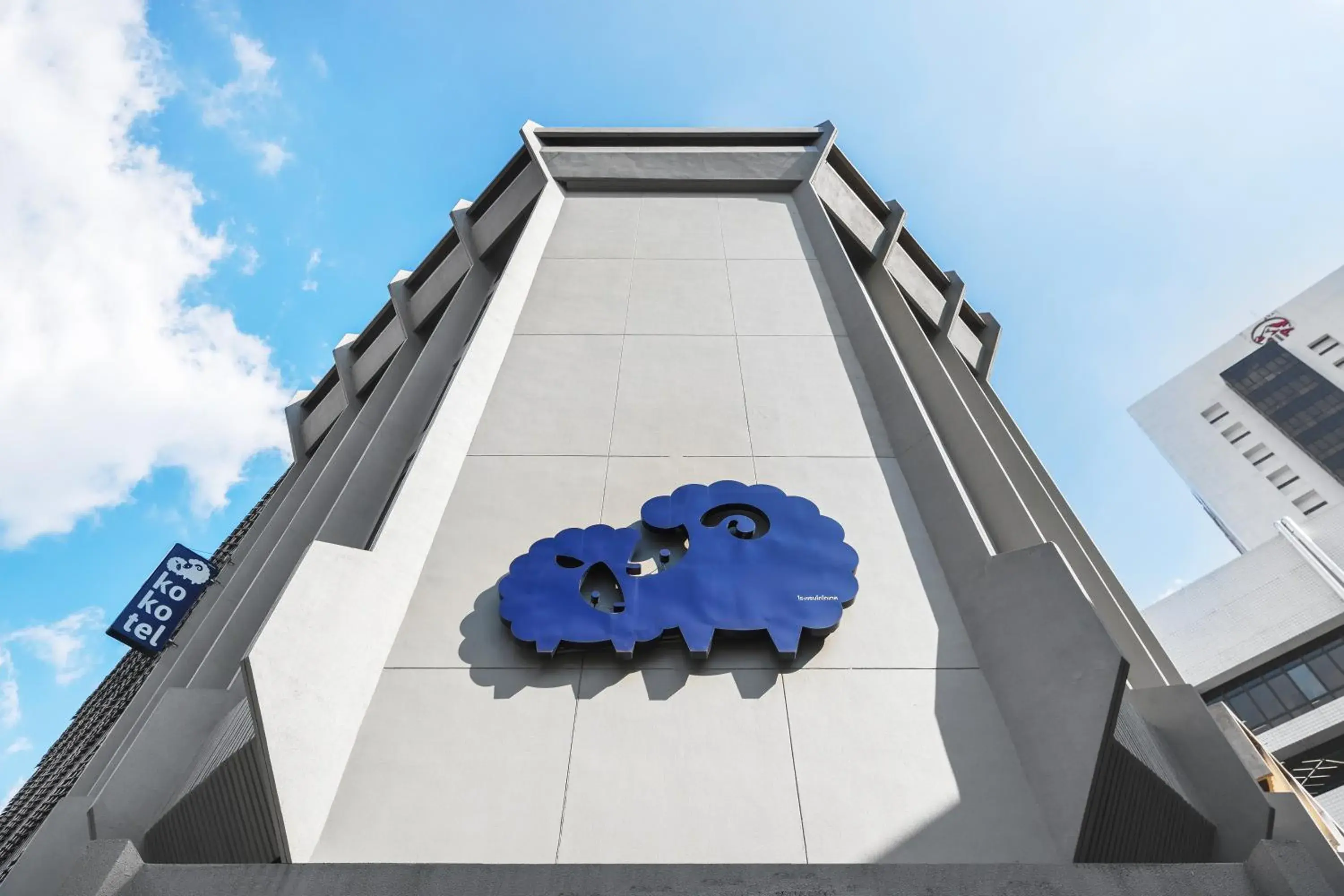 Property building in Kokotel Bangkok Surawong Property building in Kokotel Bangkok Surawong