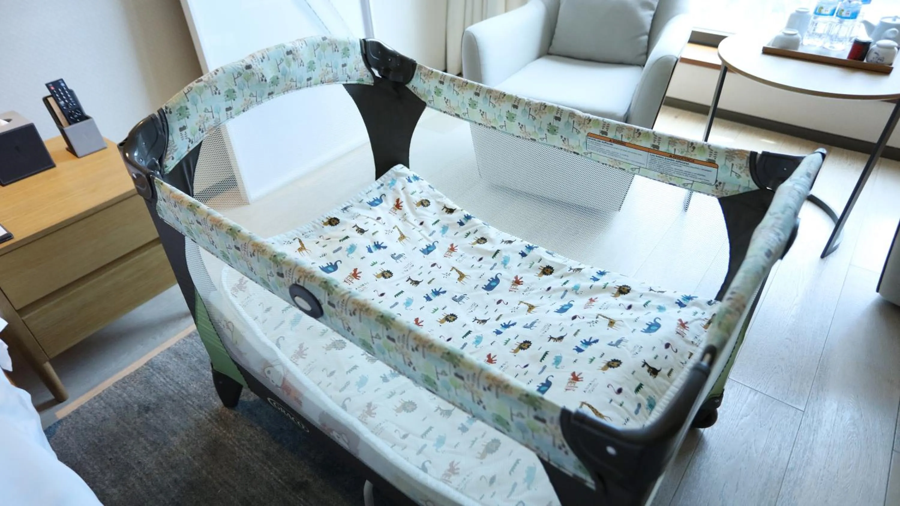 cot, Bed in The Nook Hotel Hangzhou - A design hotel, 20 mins to West Lake and Lingyin Temple