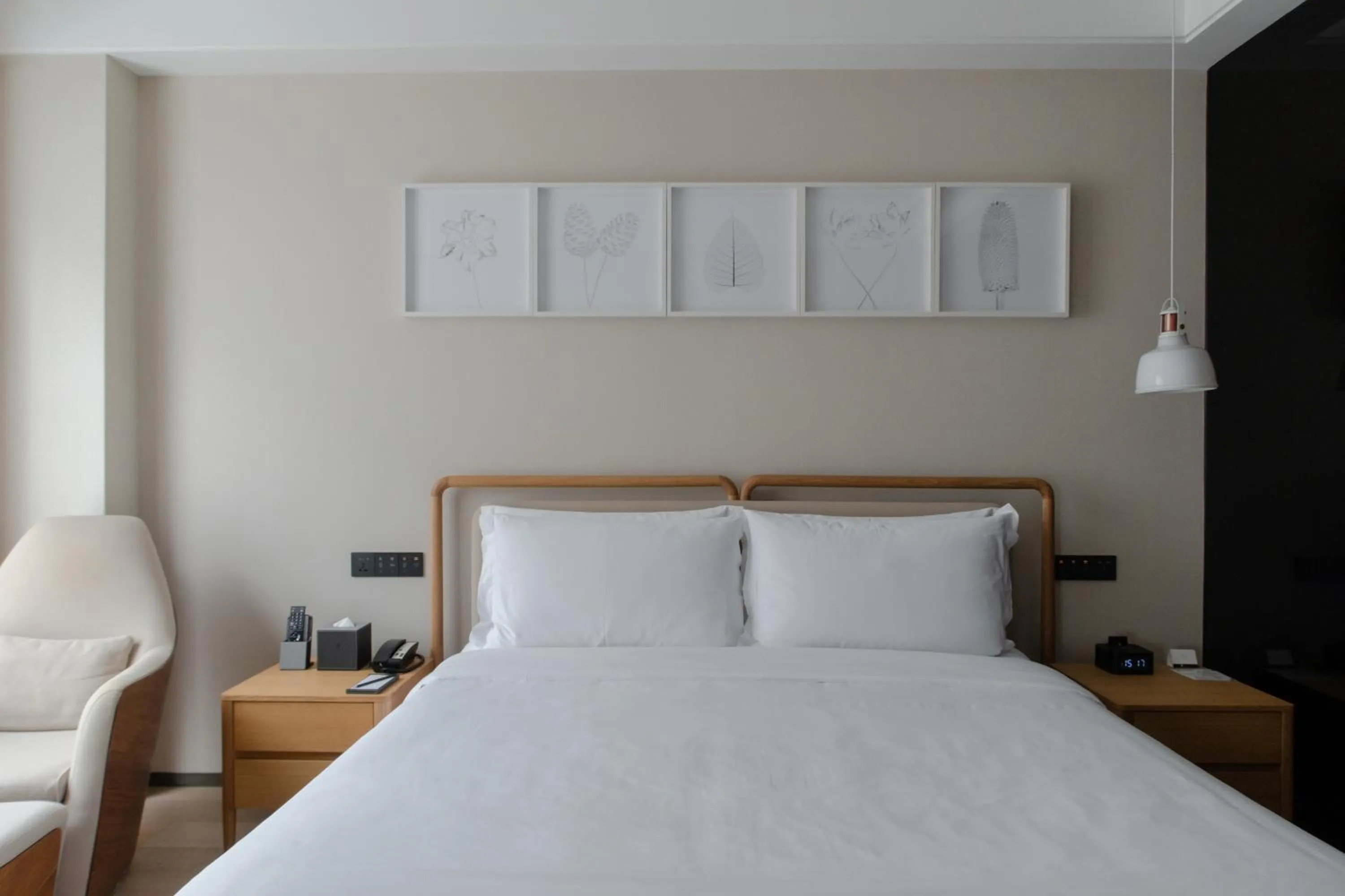 Bed in The Nook Hotel Hangzhou - A design hotel, 20 mins to West Lake and Lingyin Temple