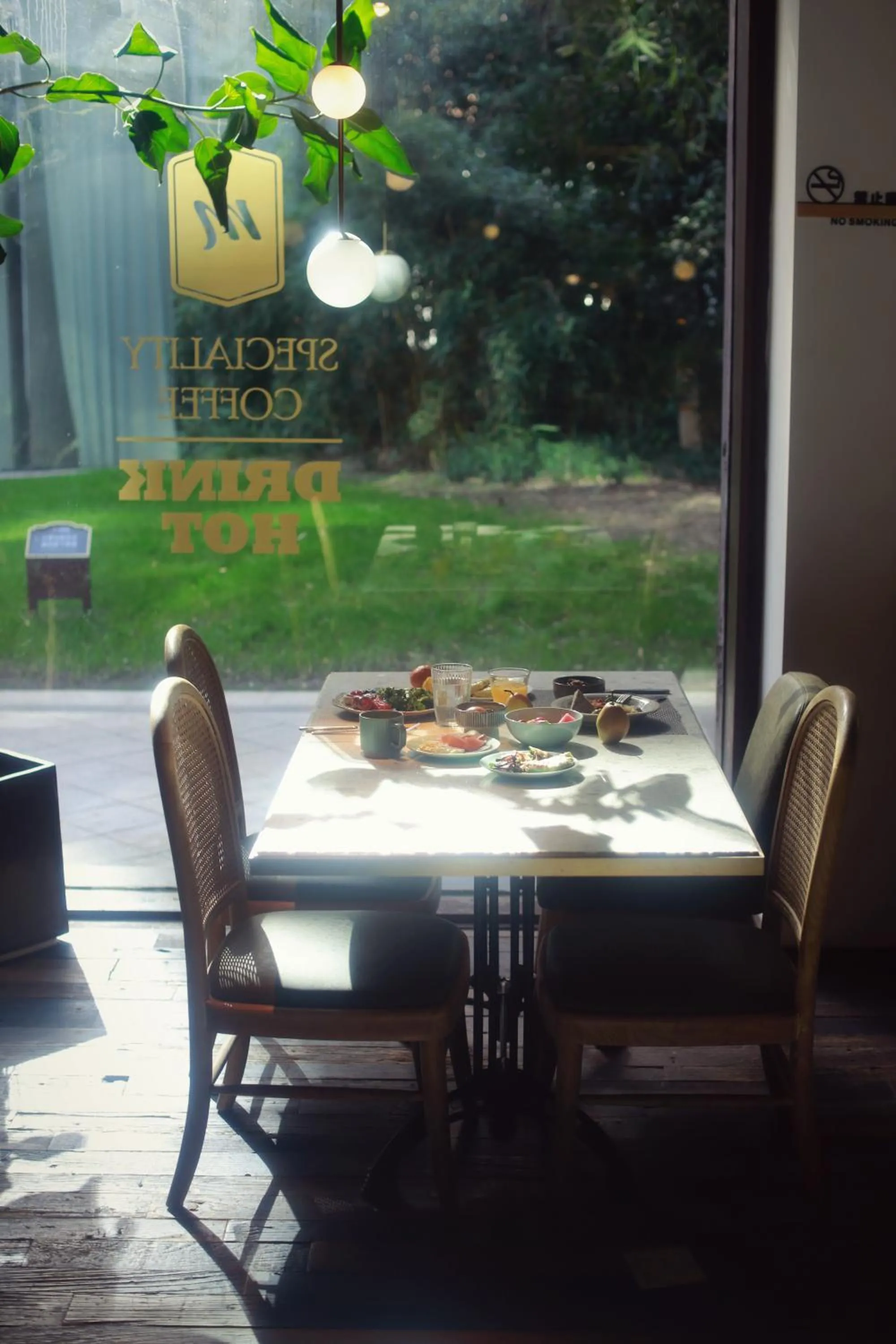 Restaurant/places to eat in The Nook Hotel Hangzhou - A design hotel, 20 mins to West Lake and Lingyin Temple