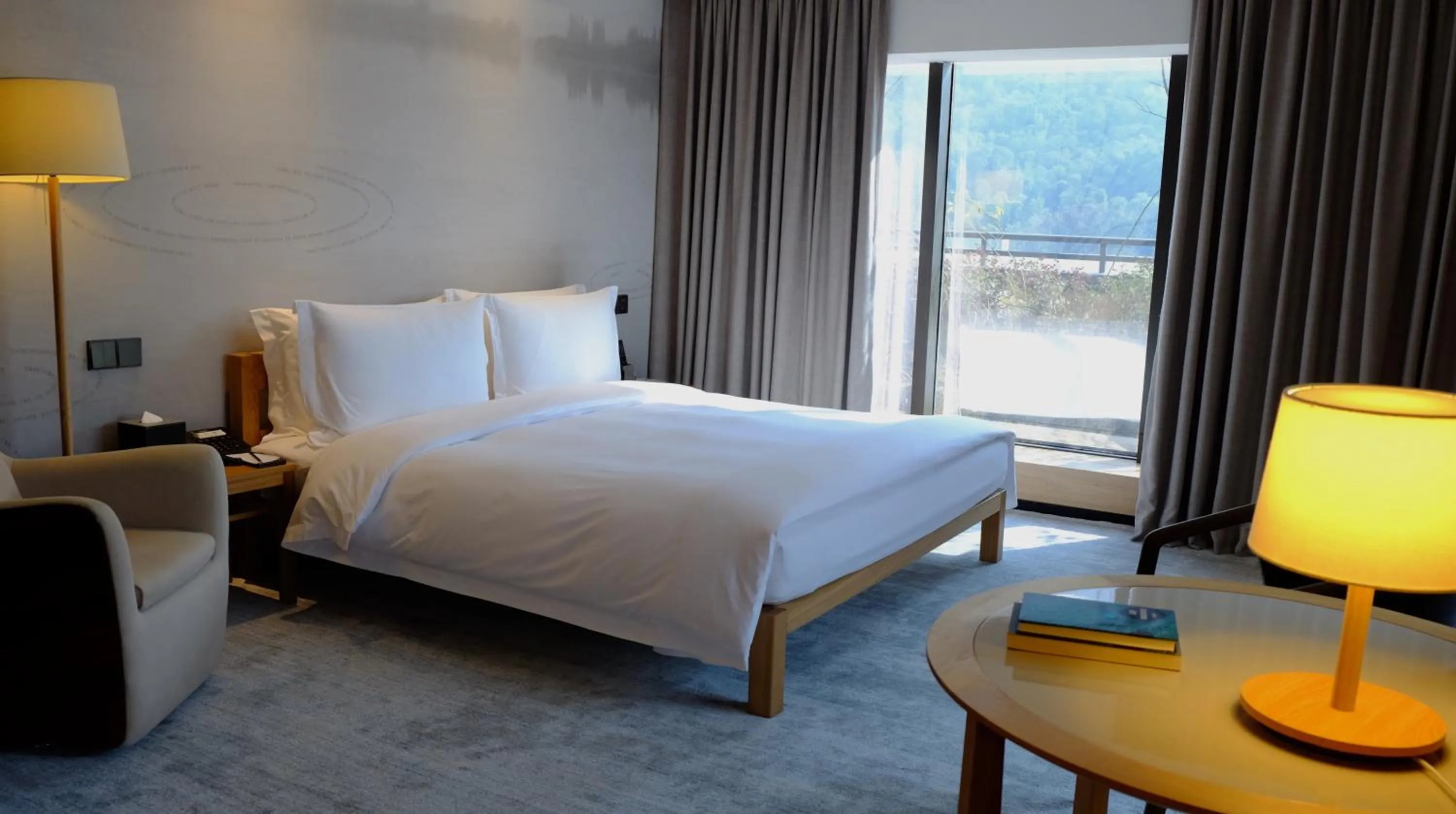 Bed in The Nook Hotel Hangzhou - A design hotel, 20 mins to West Lake and Lingyin Temple