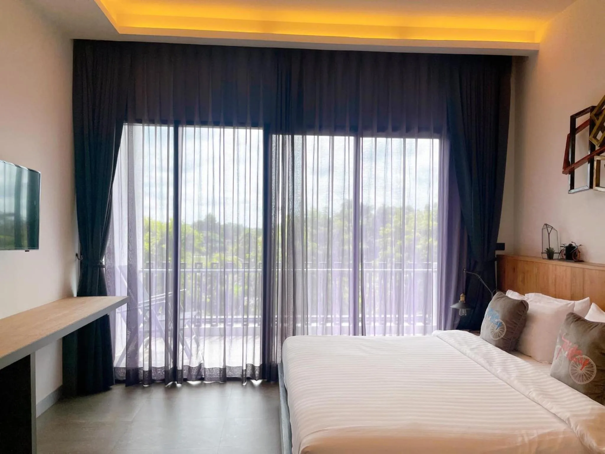 Bedroom, Bed in The VELO'S Hotel and Pumptrack