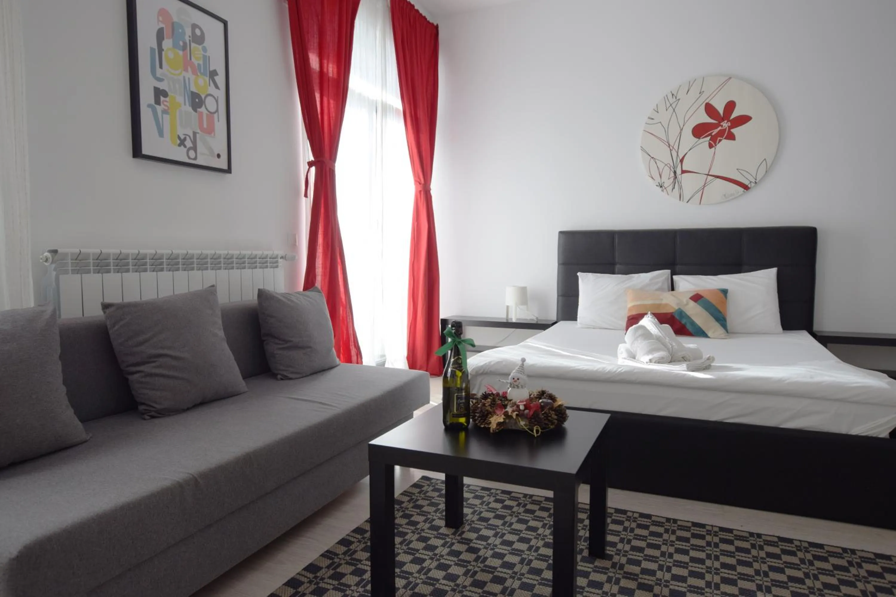 Bed in Uptown Residence Apartments