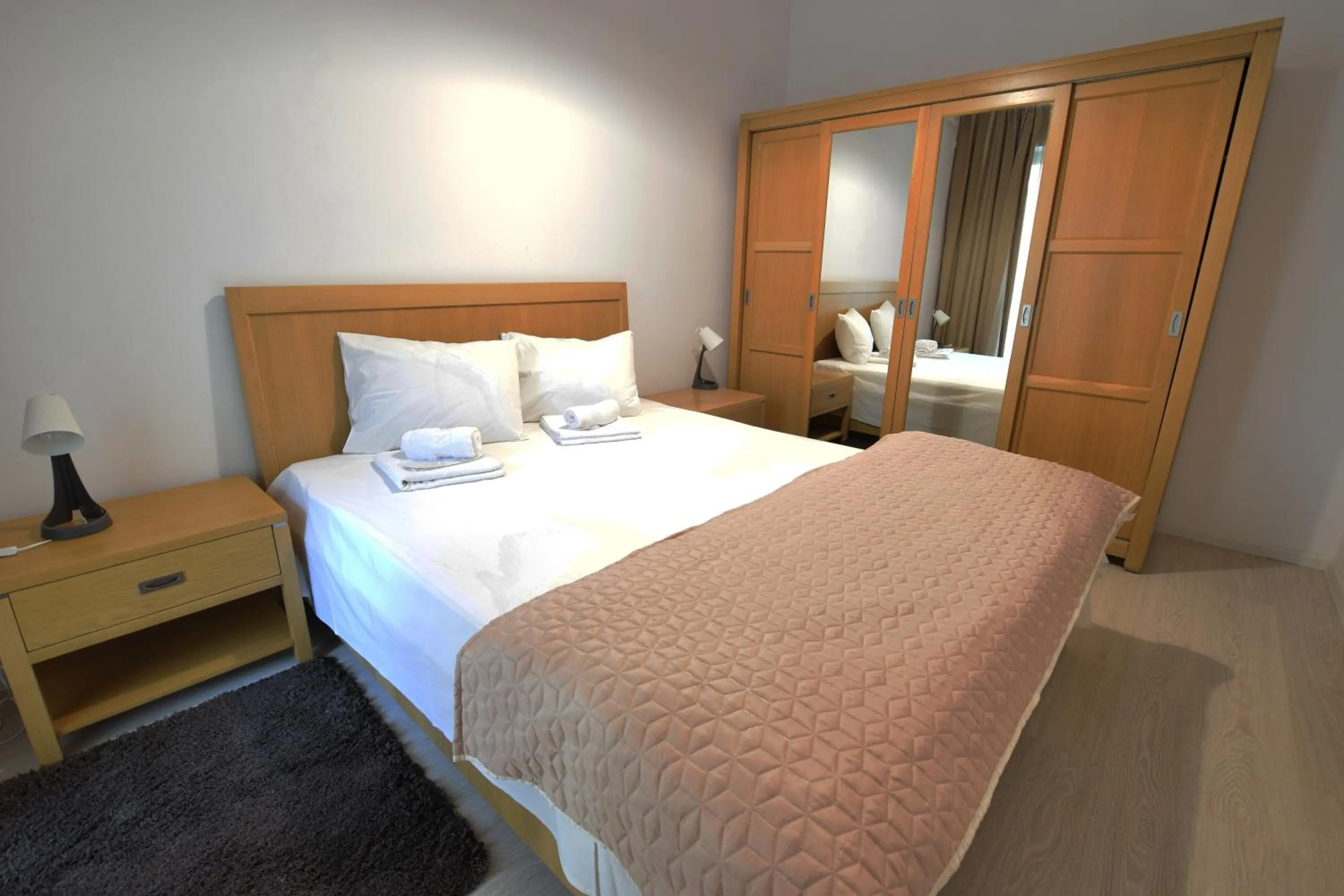 Dining area, Bed in Uptown Residence Apartments