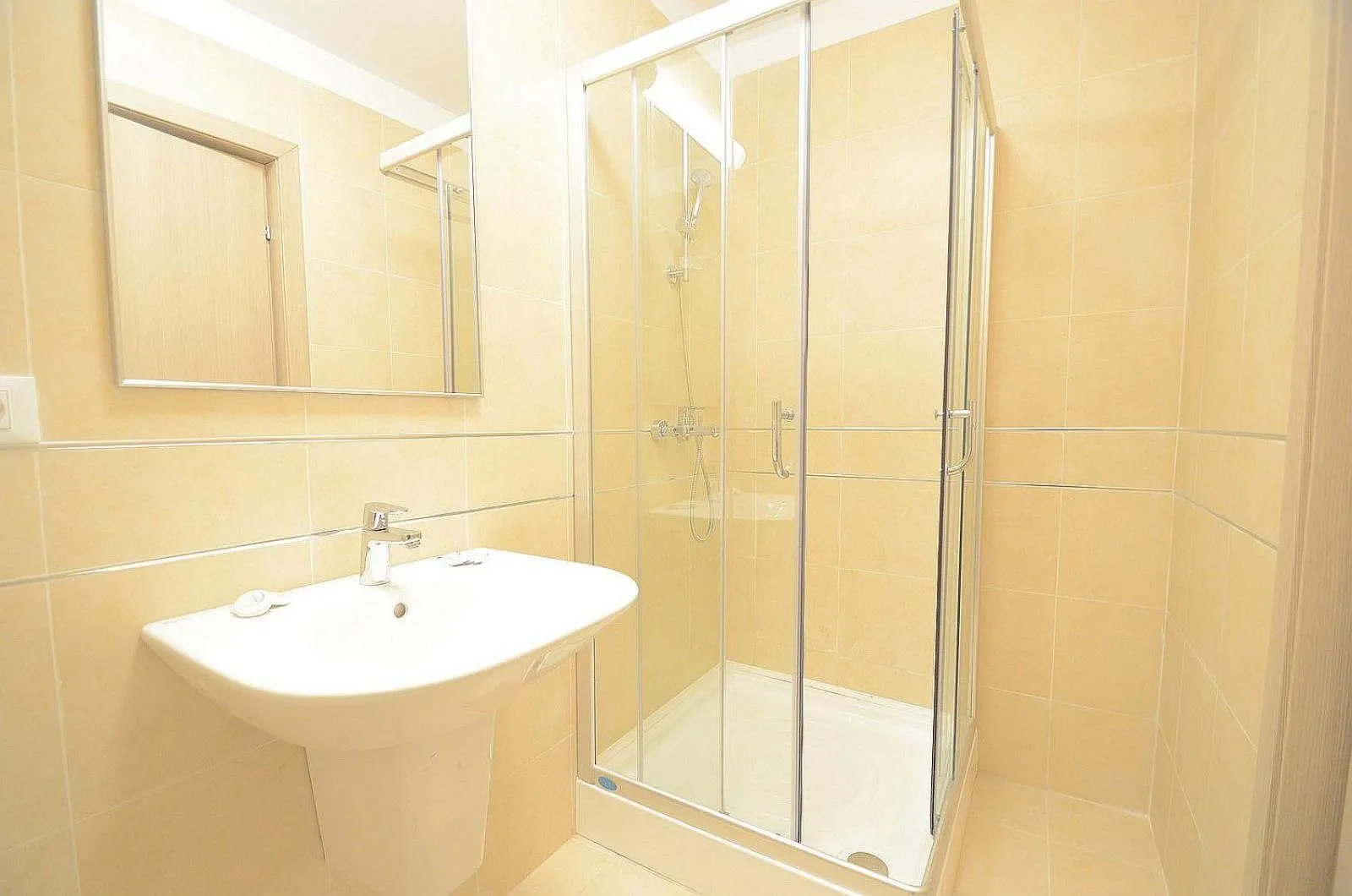 Shower in Uptown Residence Apartments