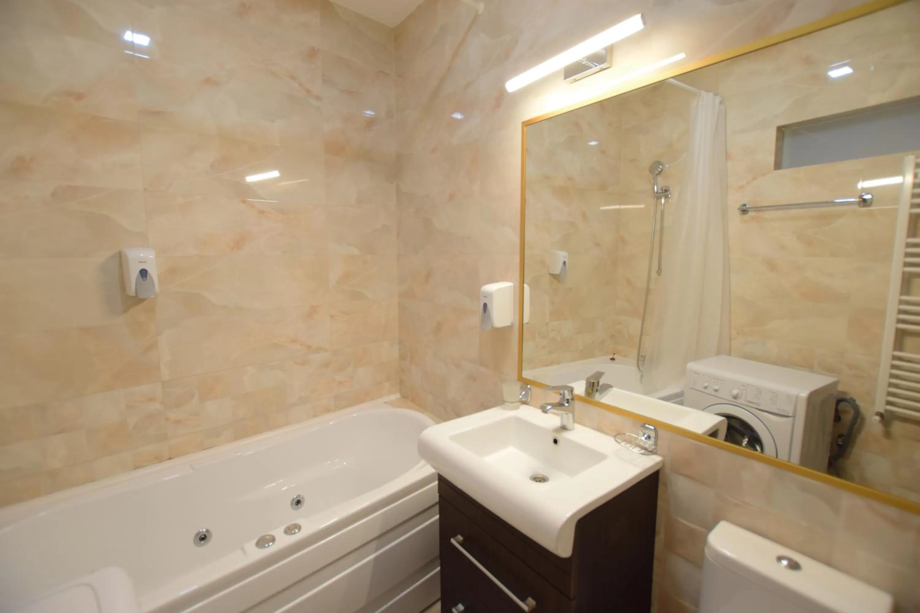 Bathroom in Decebal Residence Apartments