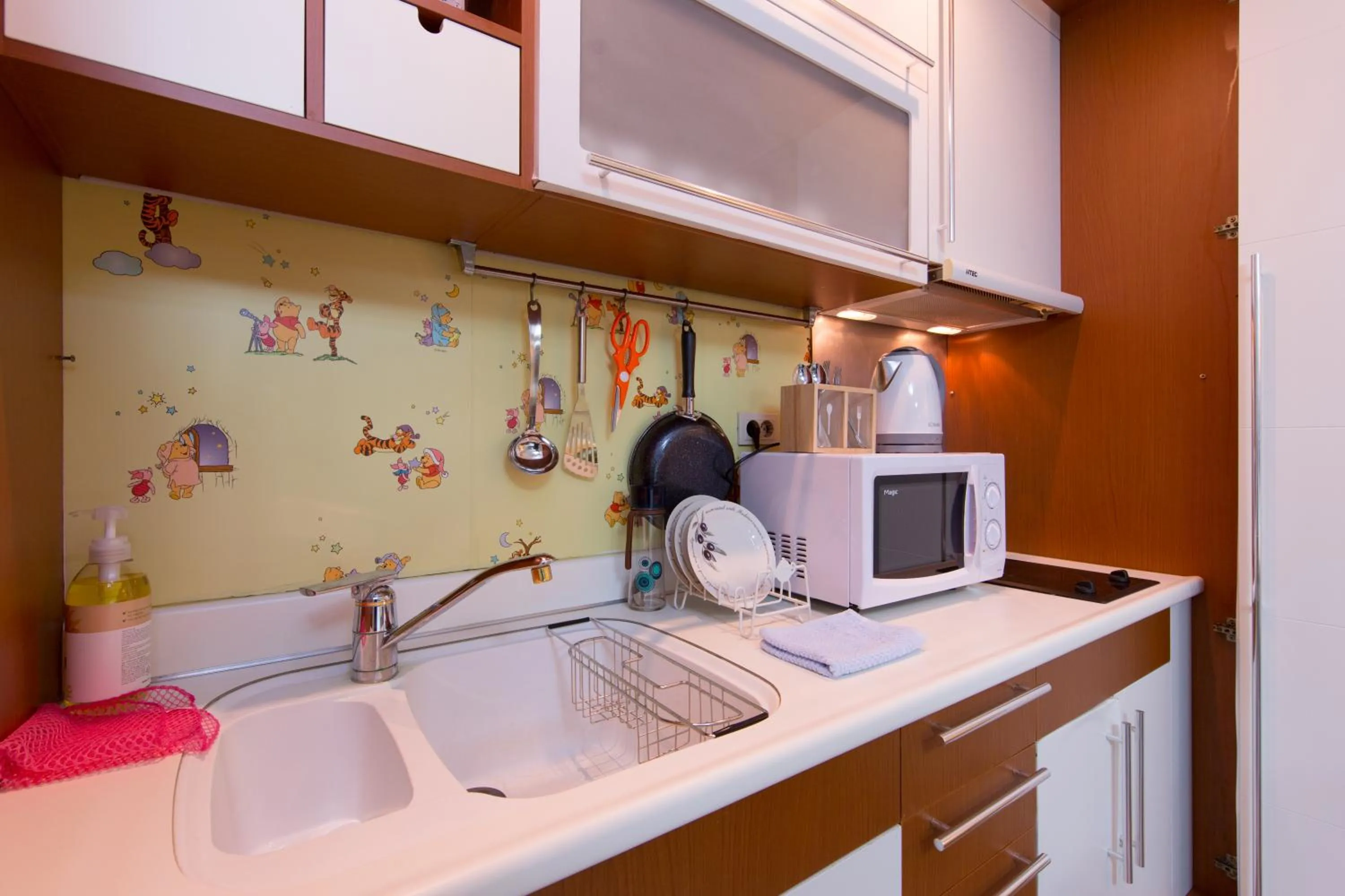 Food and drinks, Kitchen/Kitchenette in Sam Stay Hongdae