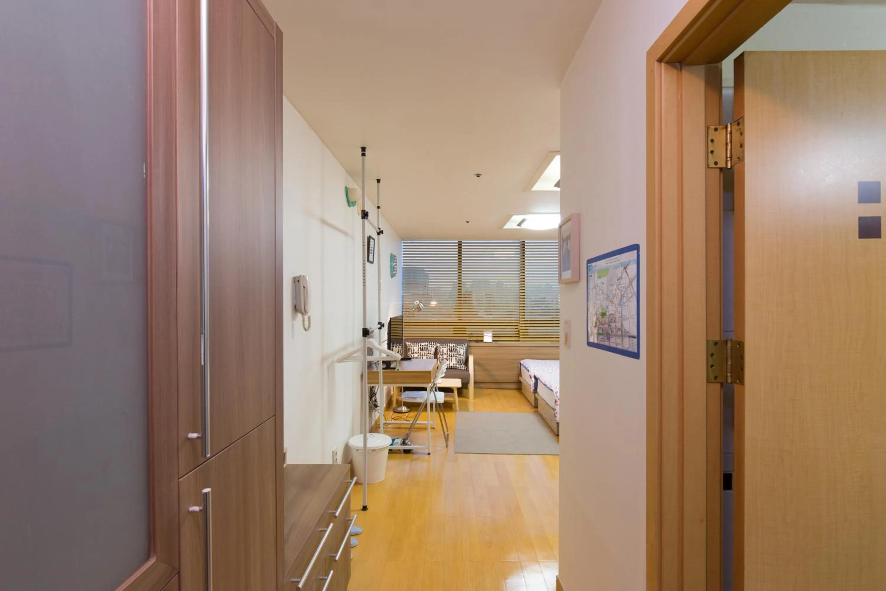 Living room, Kitchen/Kitchenette in Sam Stay Hongdae