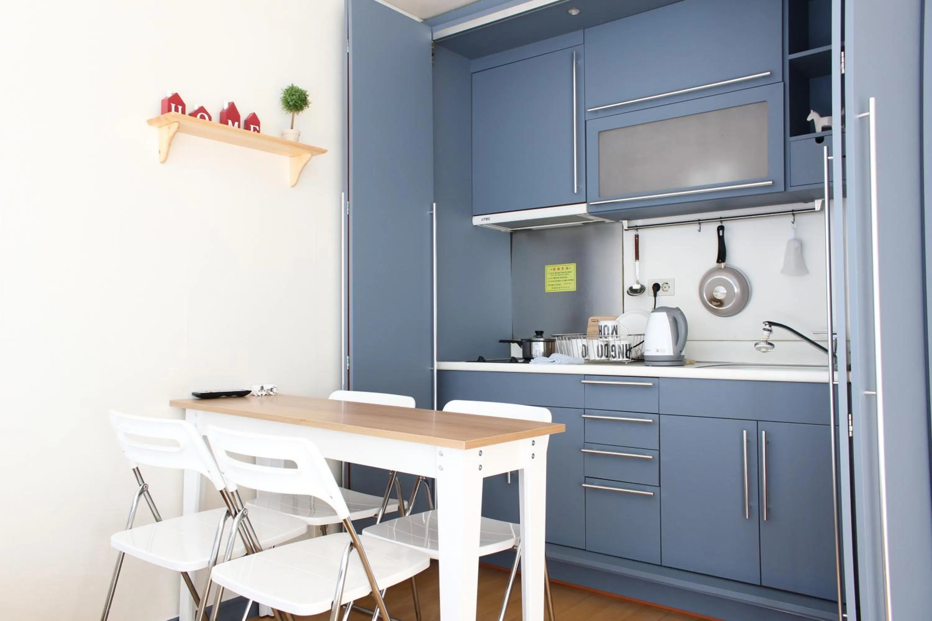 Kitchen or kitchenette, Kitchen/Kitchenette in Sam Stay Hongdae