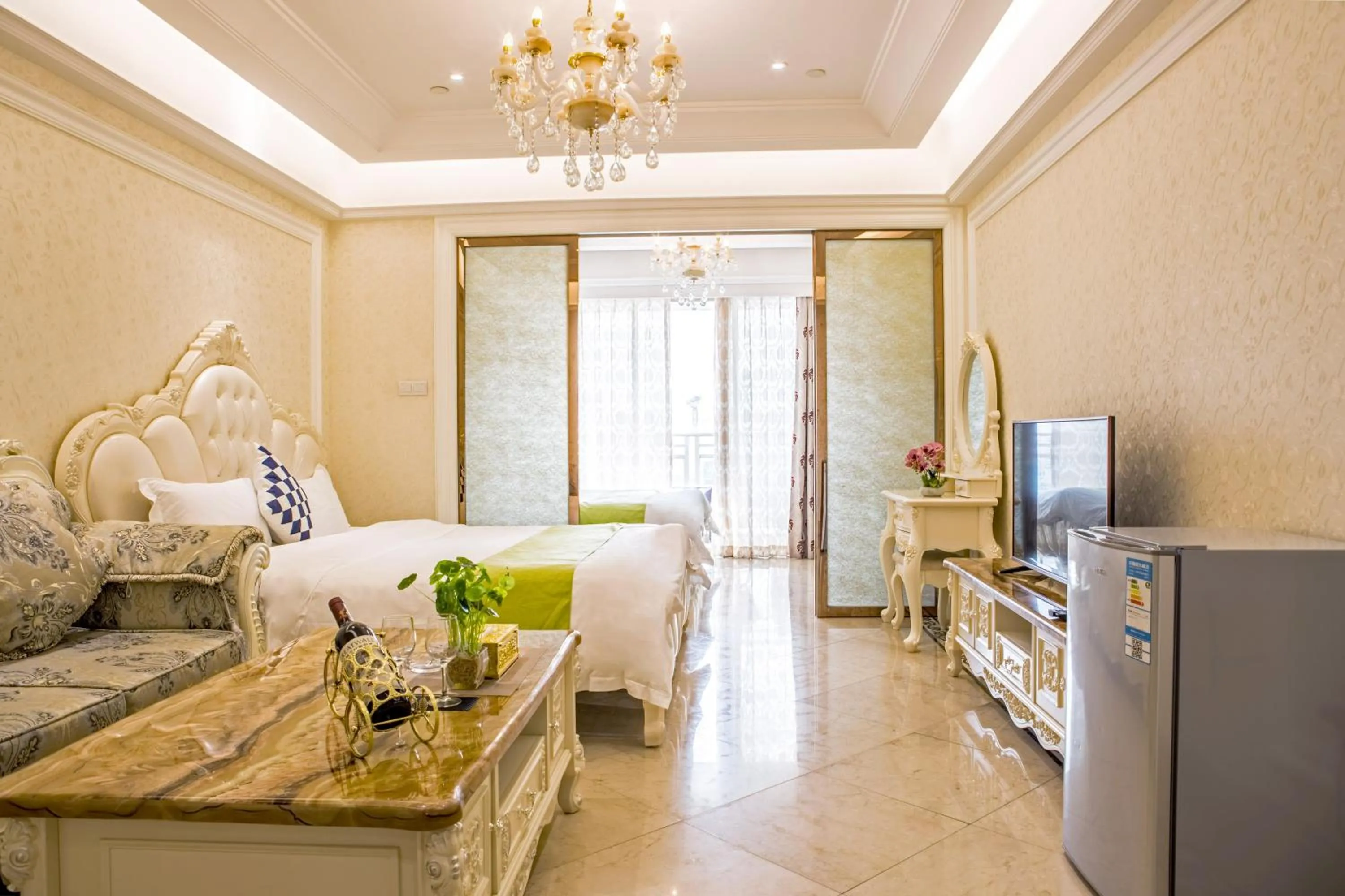 WAIFIDEN Guangzhou HaiZhu Square WanYi Apartment