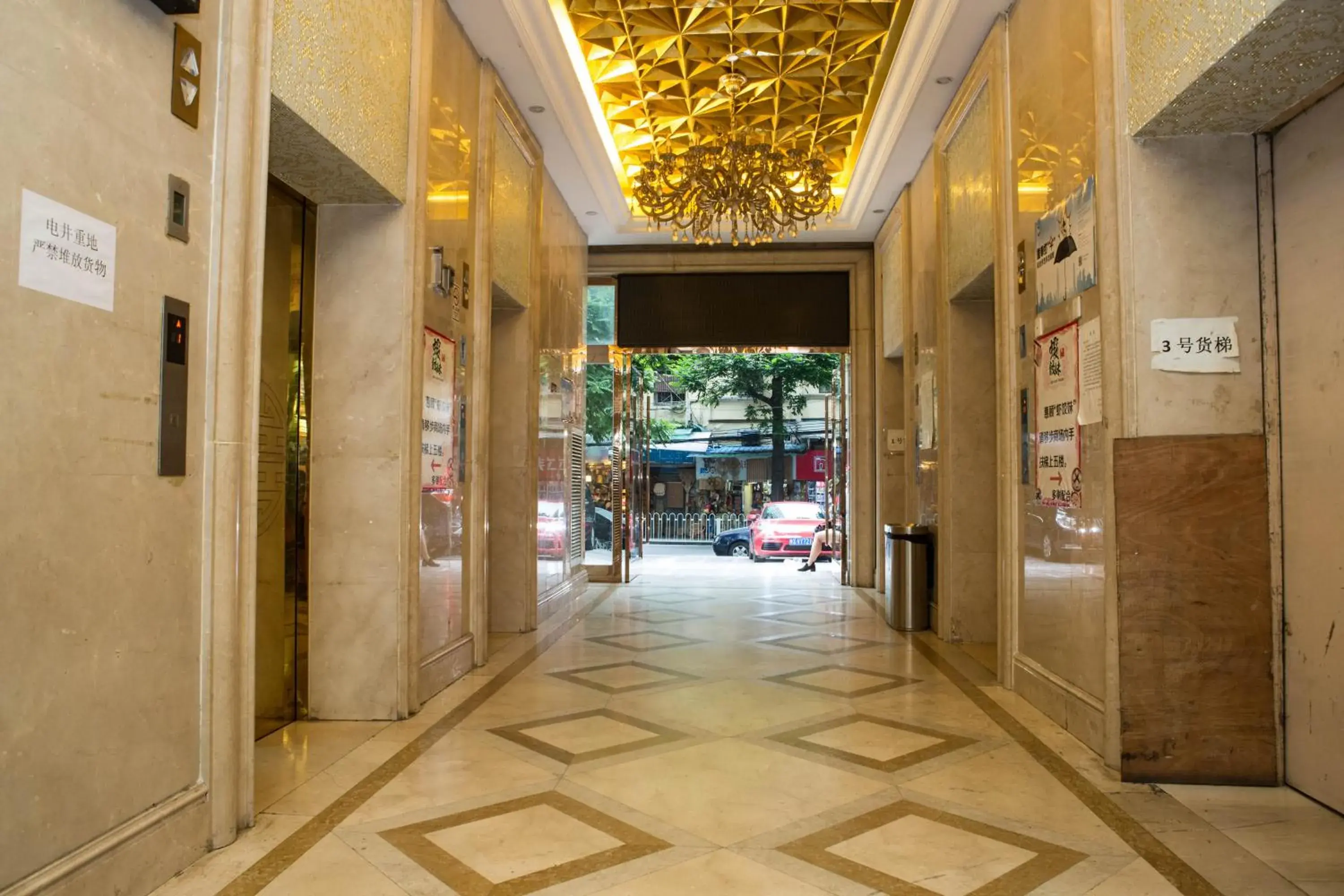 Property building in WAIFIDEN Guangzhou HaiZhu Square WanYi Apartment Property building in WAIFIDEN Guangzhou HaiZhu Square WanYi Apartment