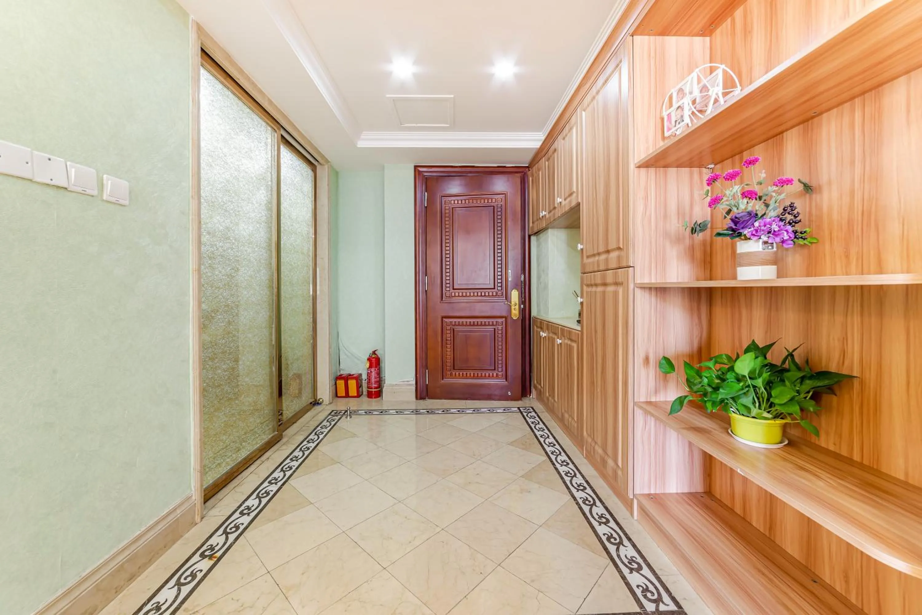 WAIFIDEN Guangzhou HaiZhu Square WanYi Apartment