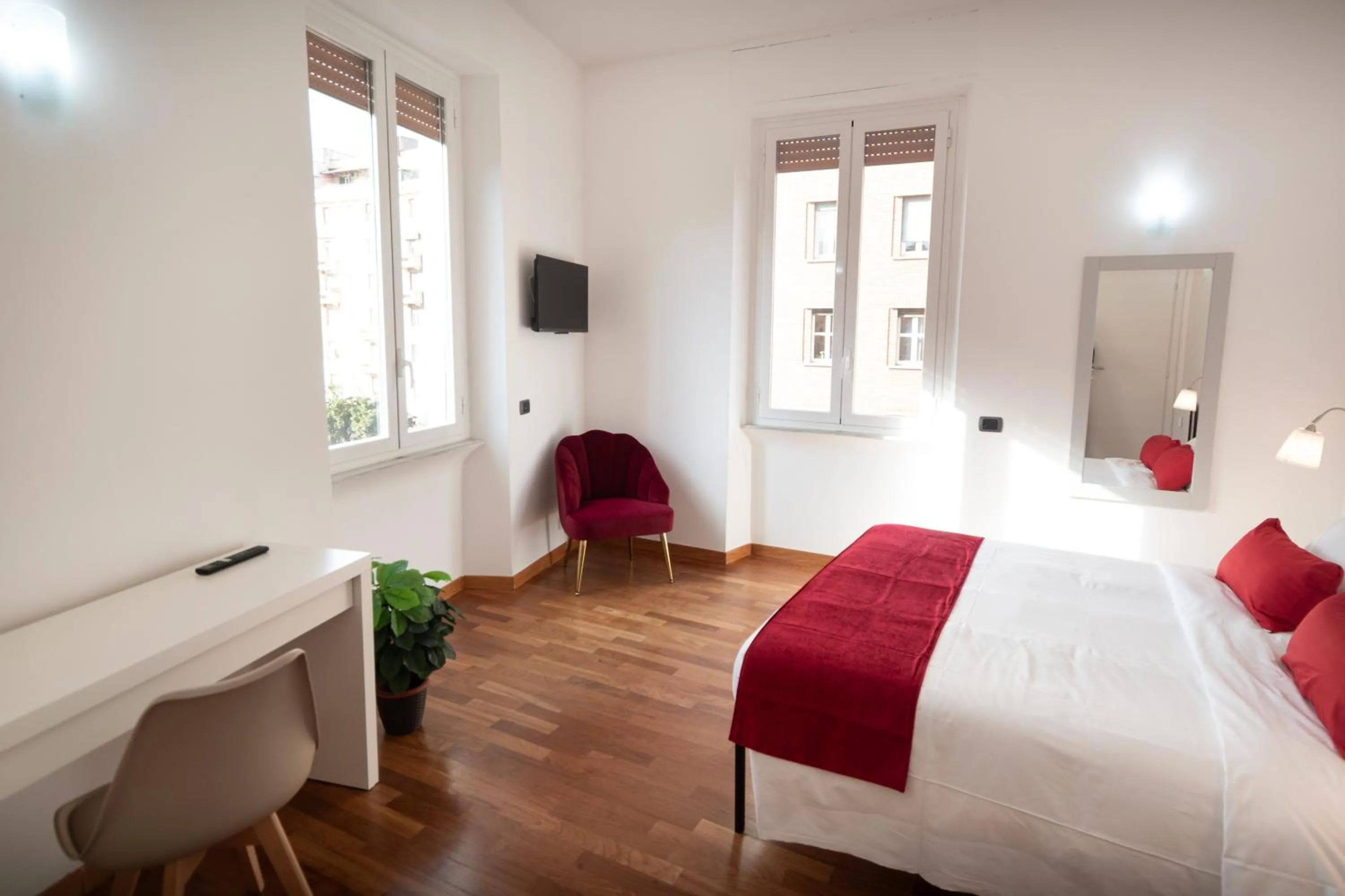 Bedroom, Bed in Your Vatican Suite