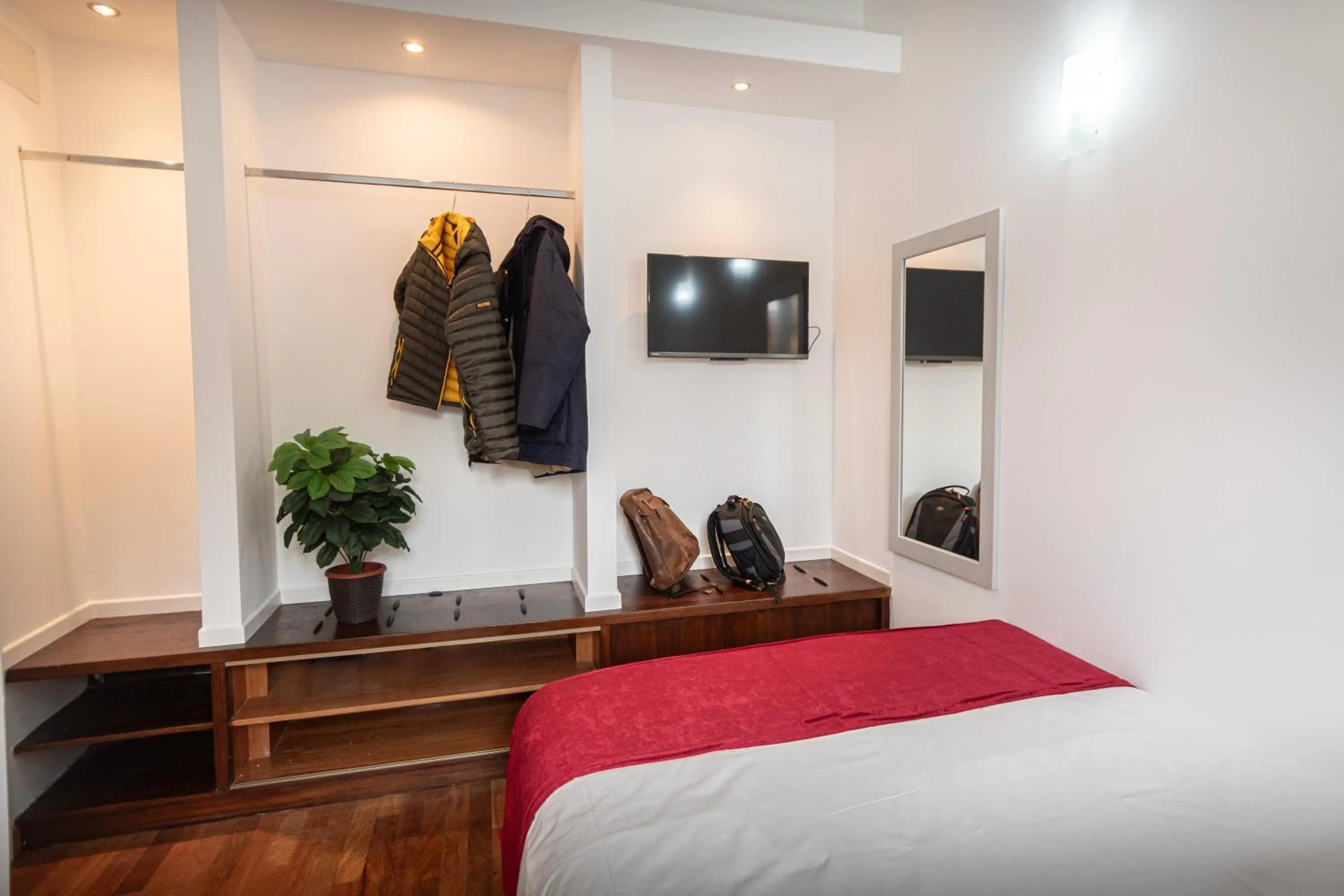 TV and multimedia, Bed in Your Vatican Suite