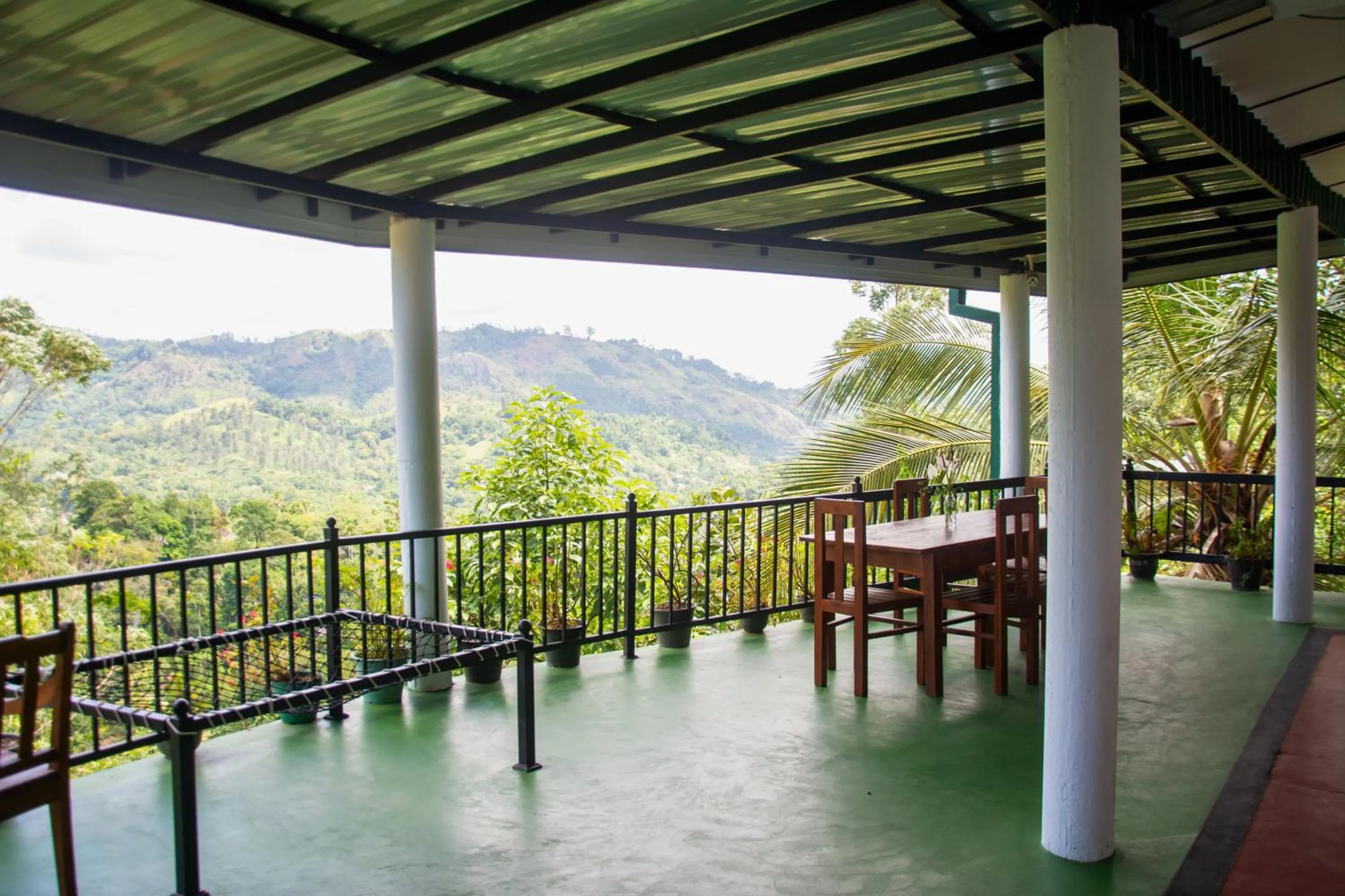 Patio in 9 Arch view rest inn