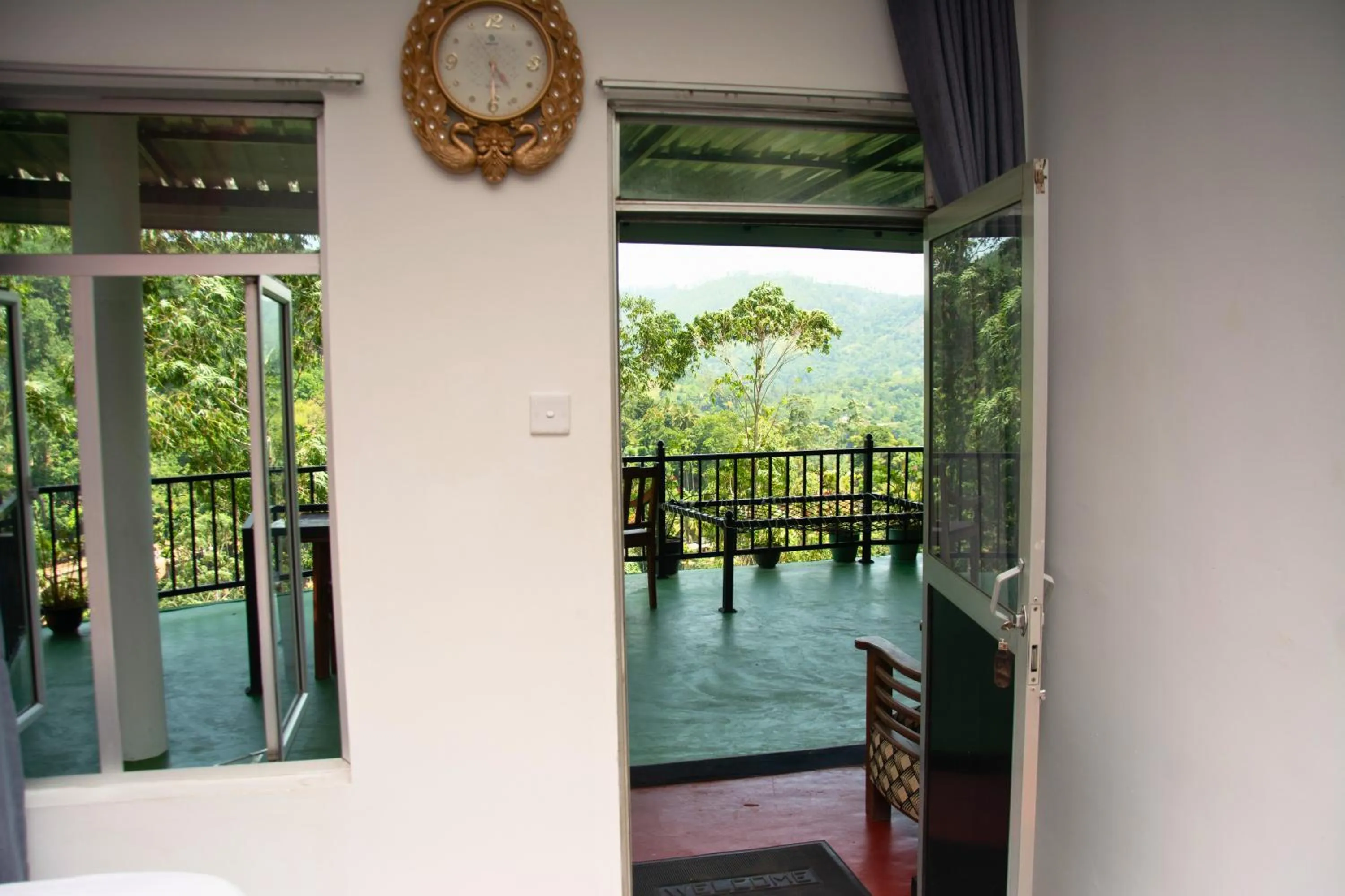 Patio in 9 Arch view rest inn