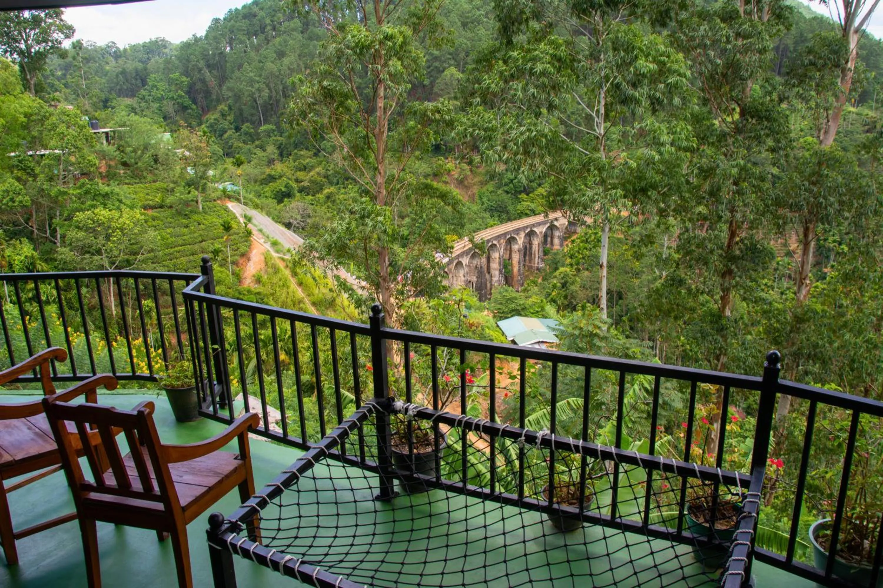 Nearby landmark in 9 Arch view rest inn