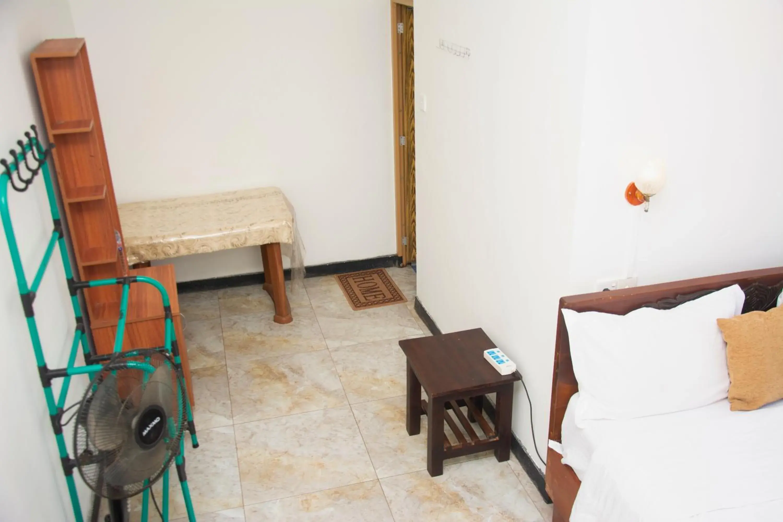 Triple Room with Nine Arch Bridge View - single occupancy in 9 Arch view rest inn Triple Room with Nine Arch Bridge View - single occupancy in 9 Arch view rest inn