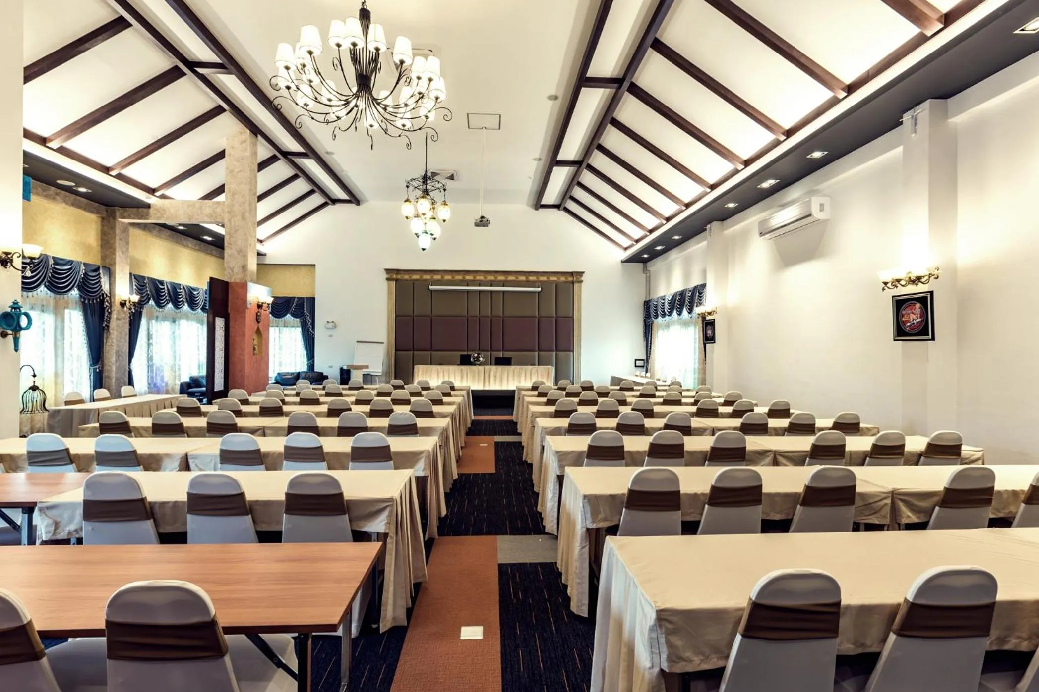 Meeting/conference room in Buraphat Resort